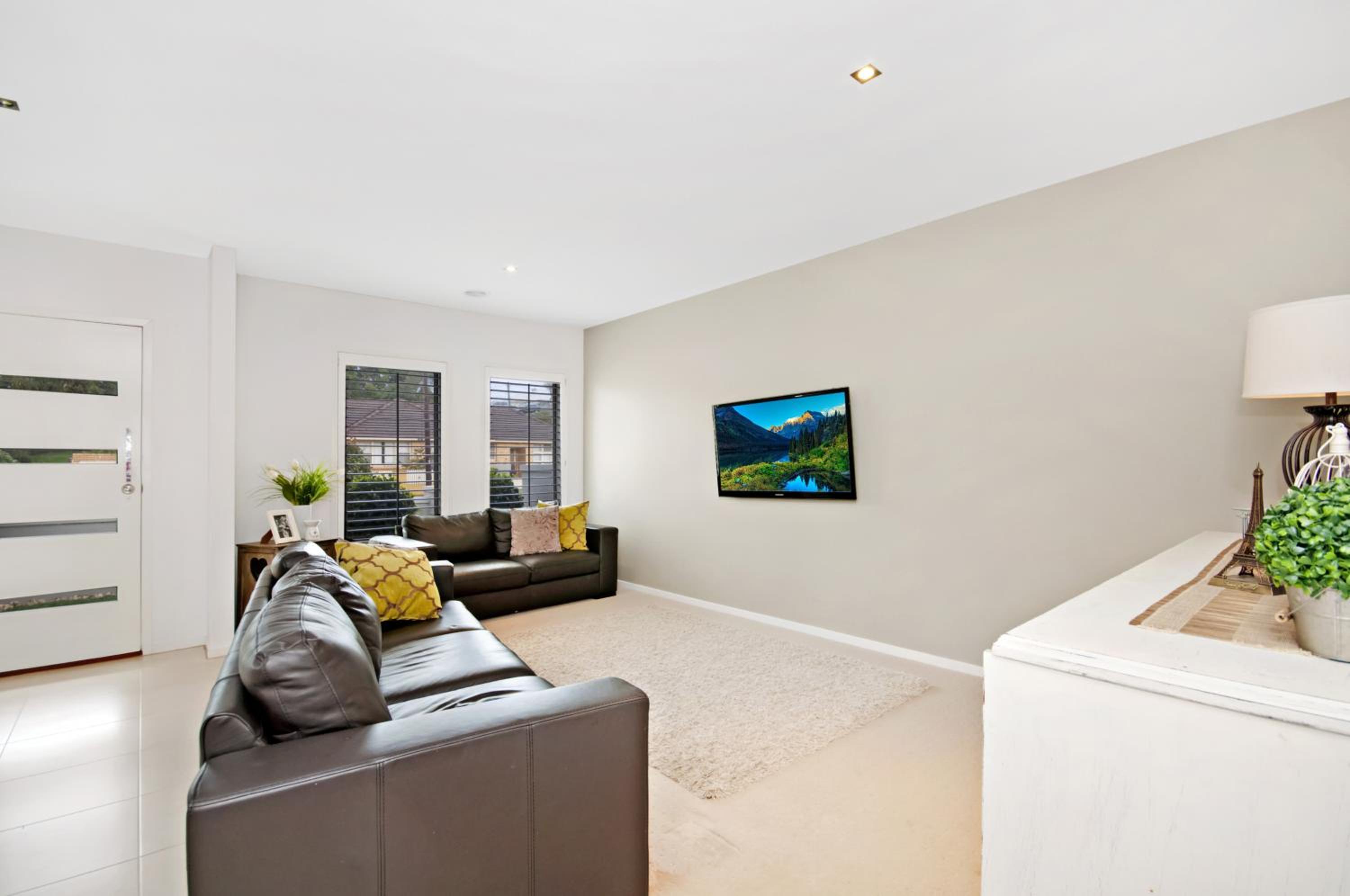 Three-Bedroom Townhouse
