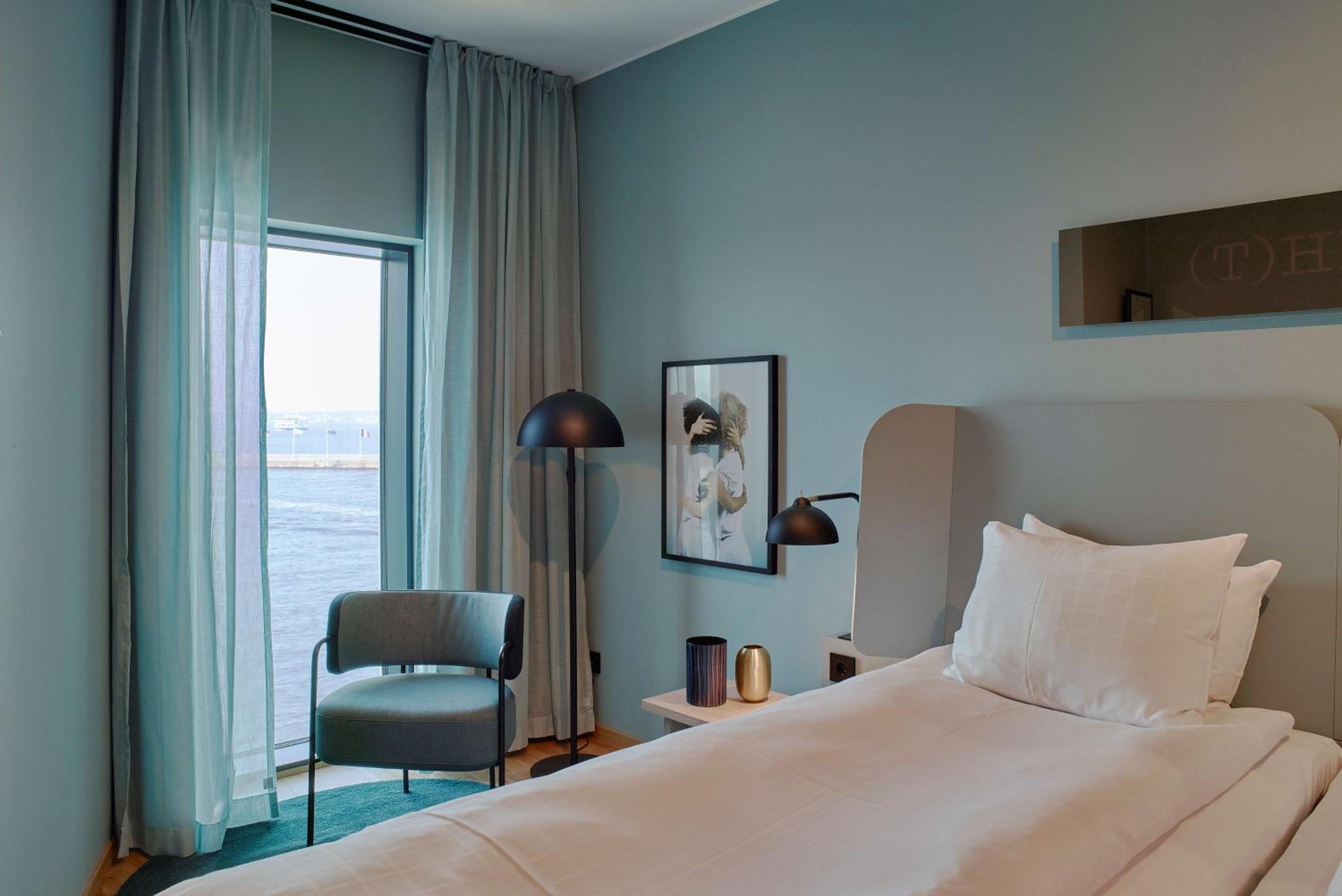 Standard Twin Room - Photo 1