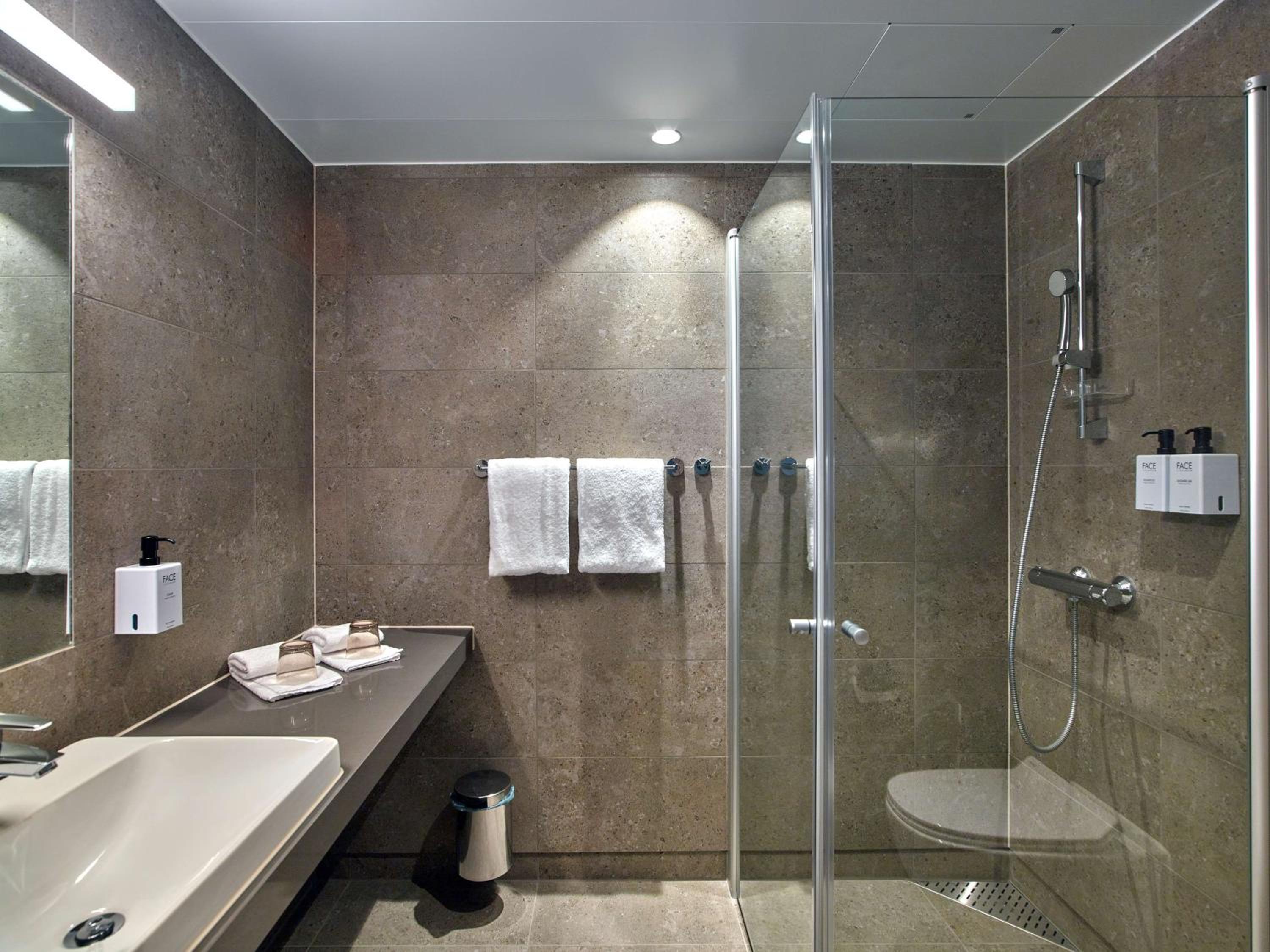 Standard Queen Room - Photo 5