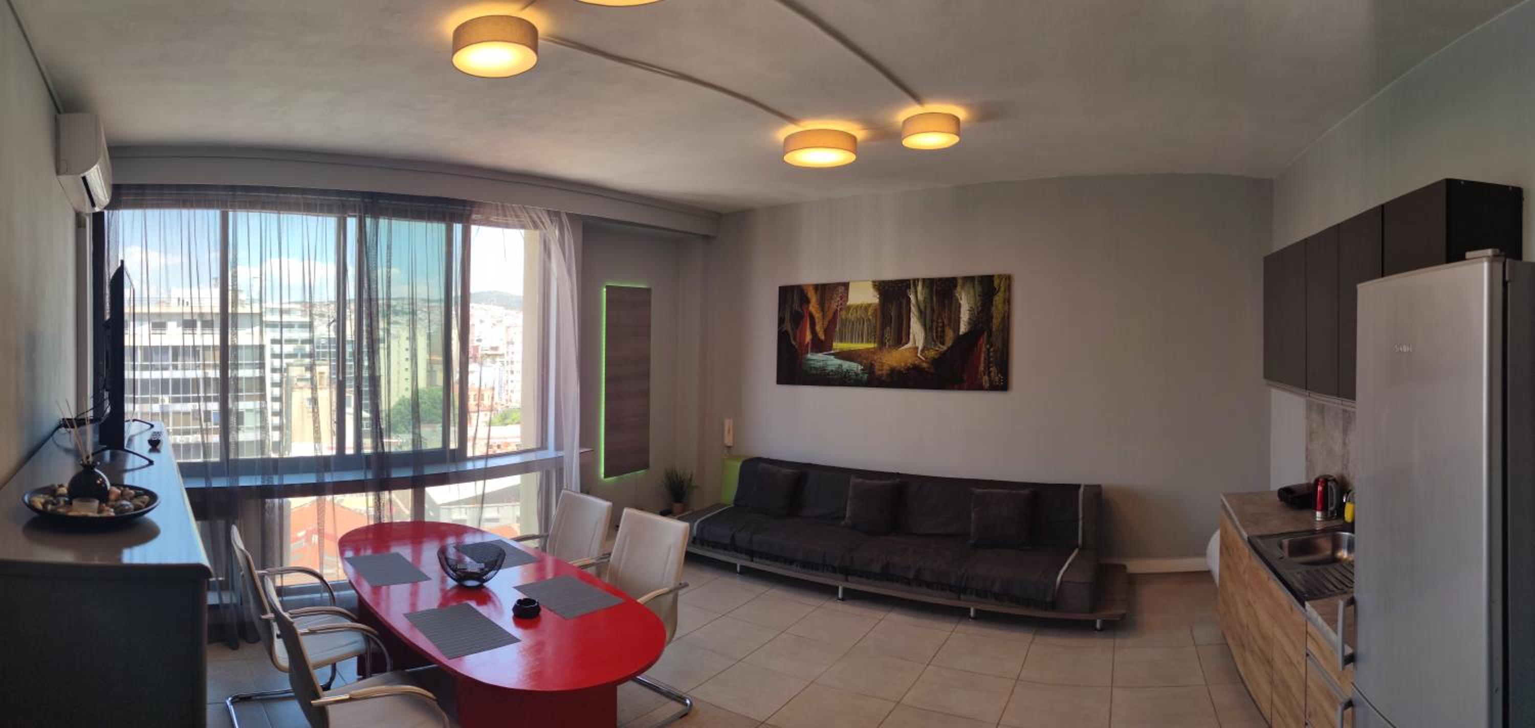 One-Bedroom Apartment