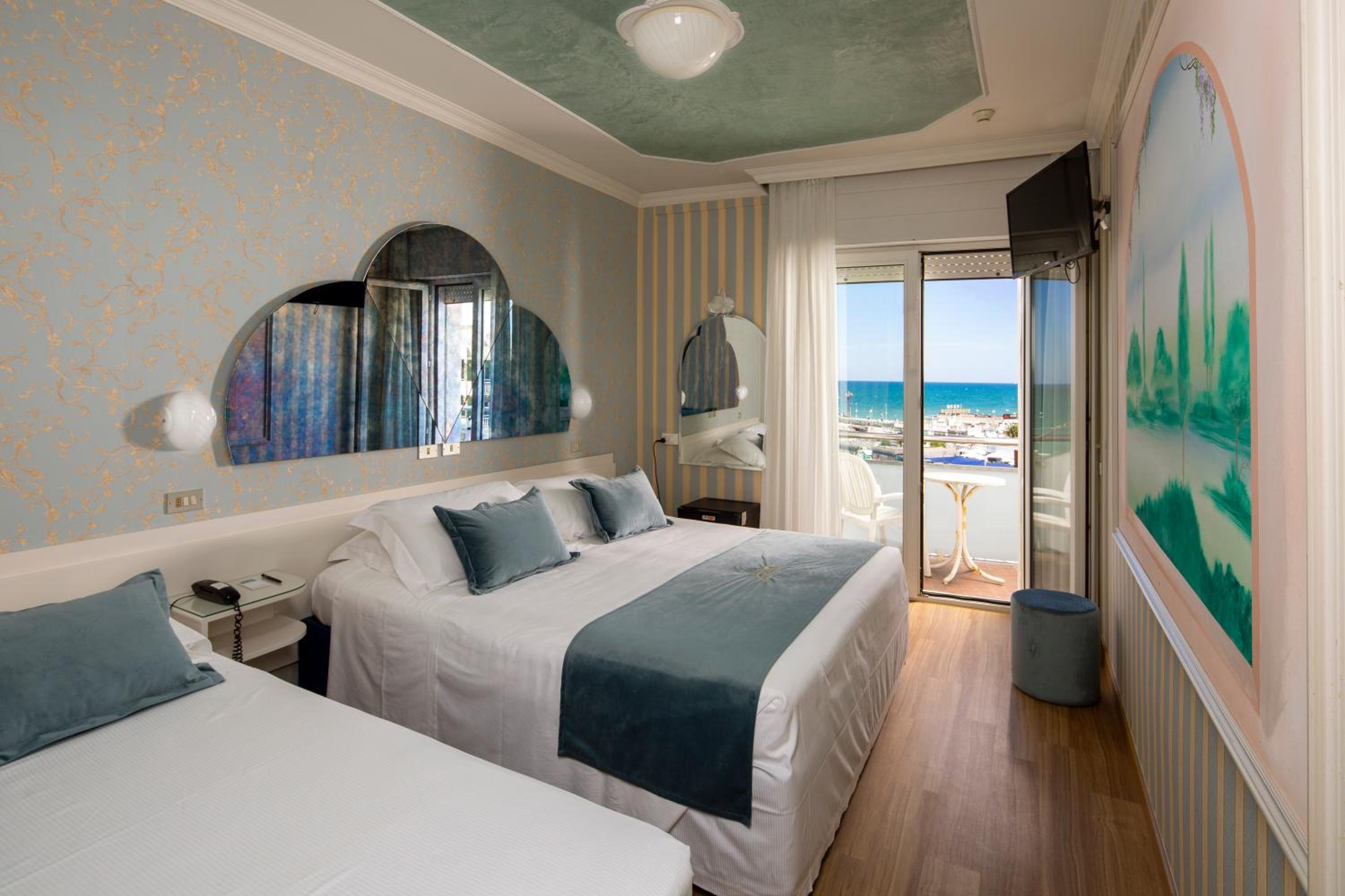 Triple Room with Sea View photo 1