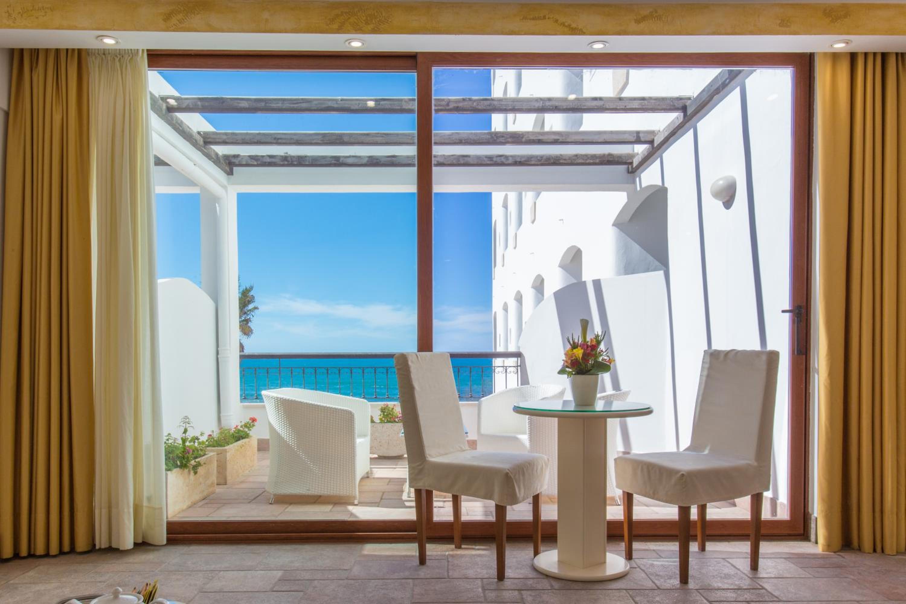 Junior Suite with Sea View photo 3