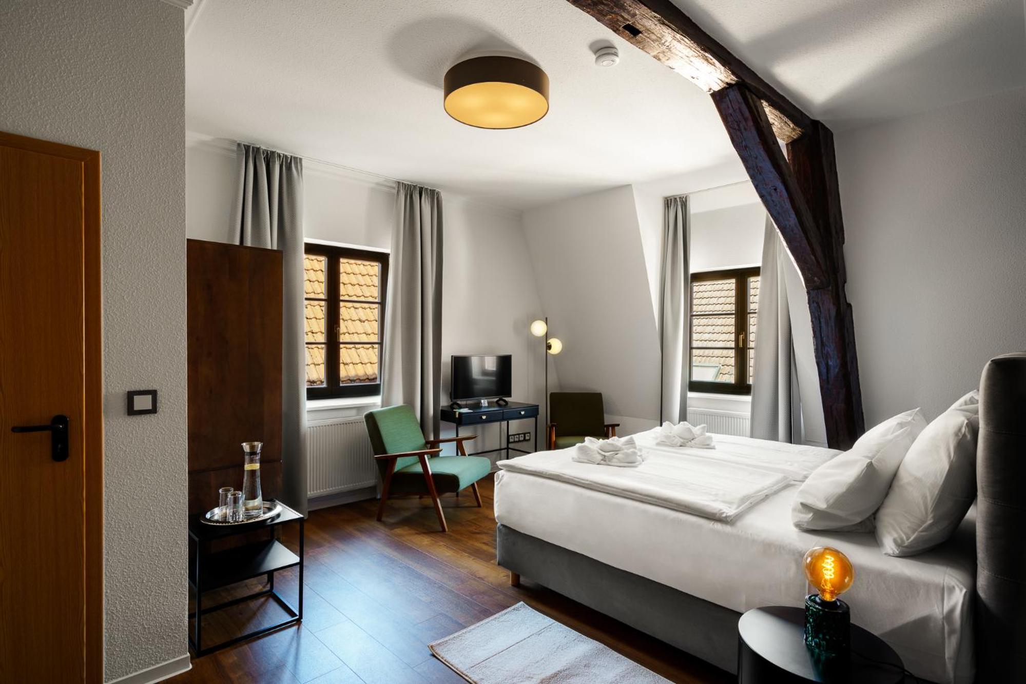Double Room - Photo 9