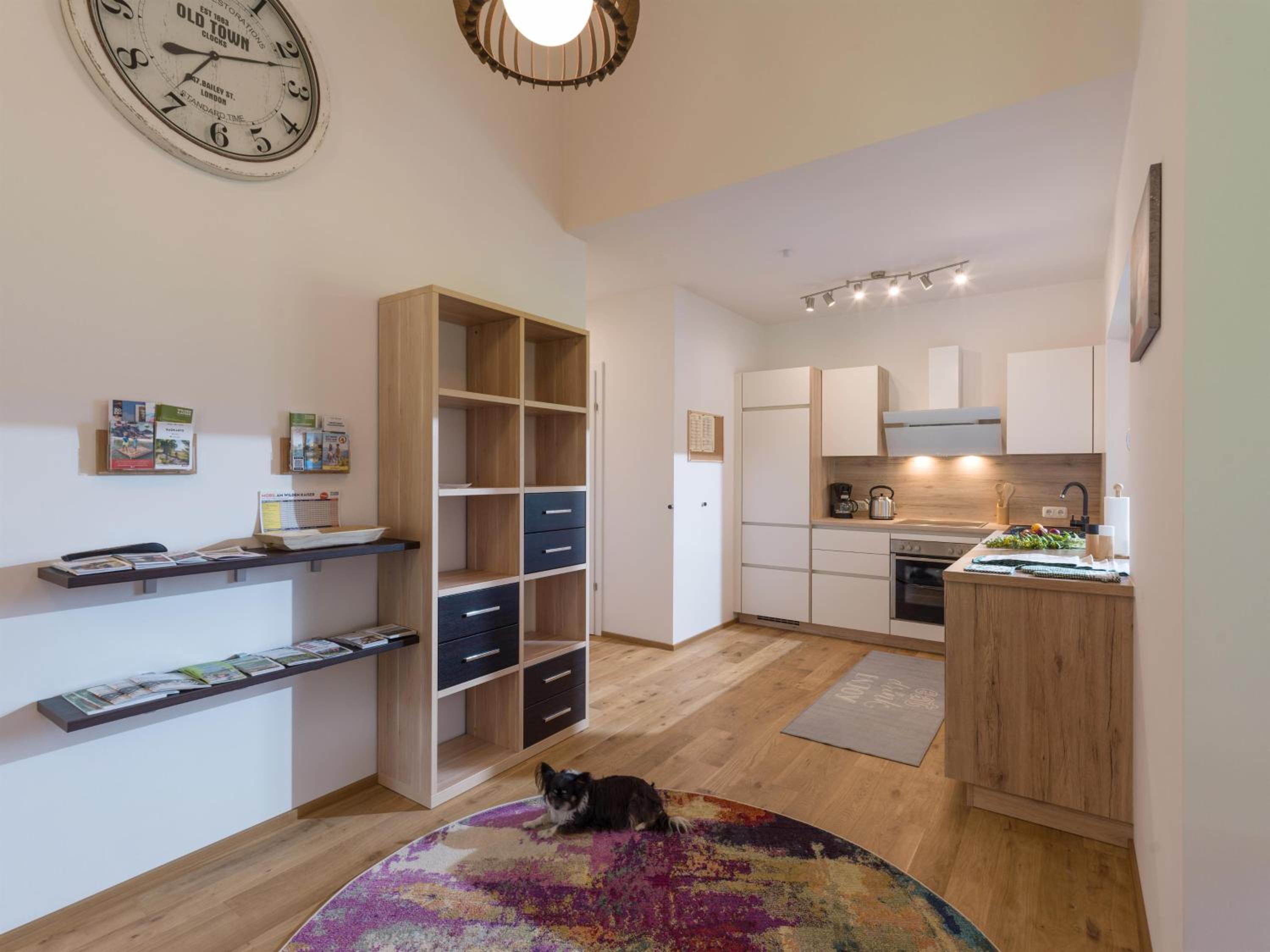 Three-Bedroom Apartment with Shower photo 1