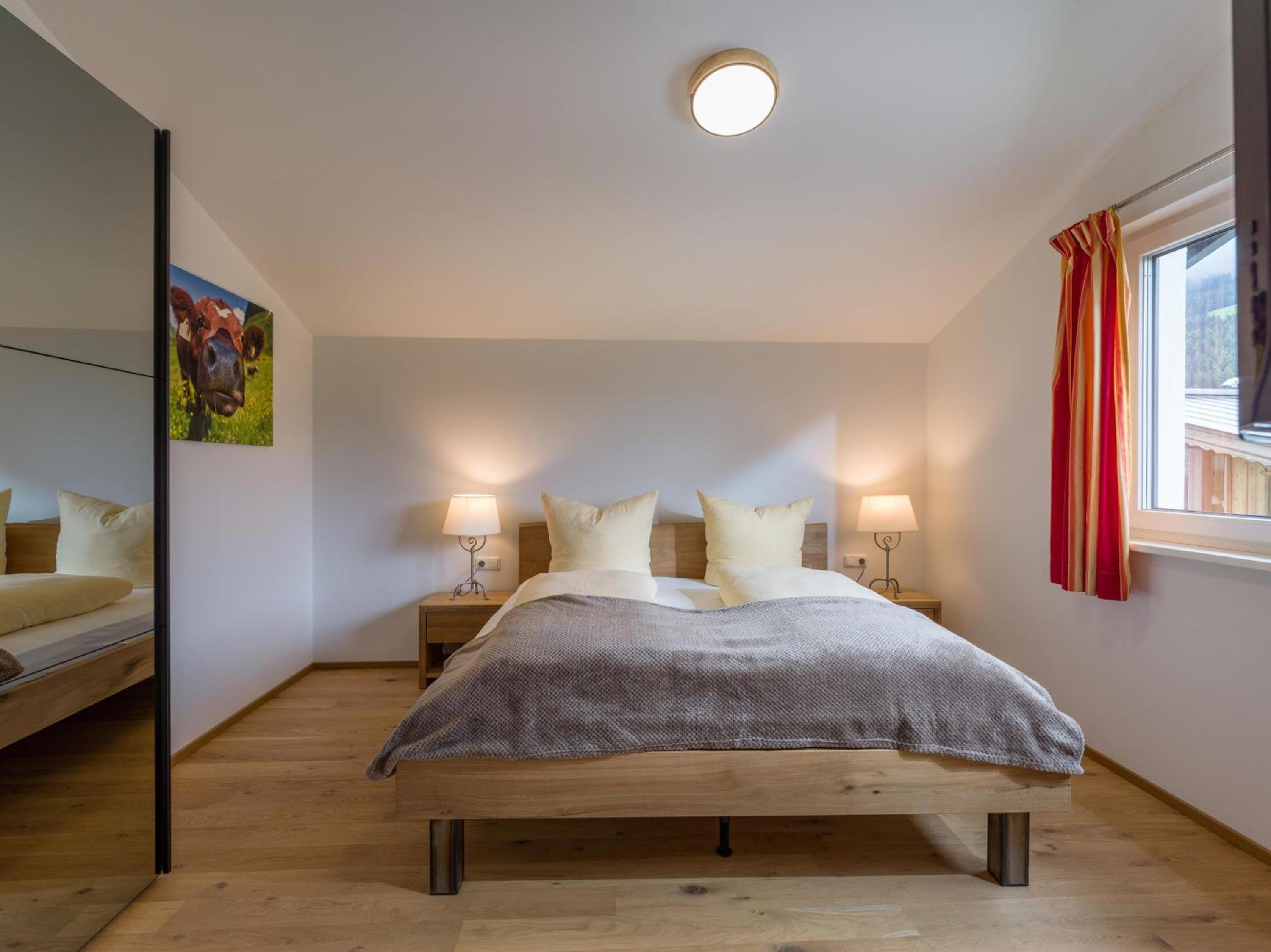 Three-Bedroom Apartment with Shower photo 3