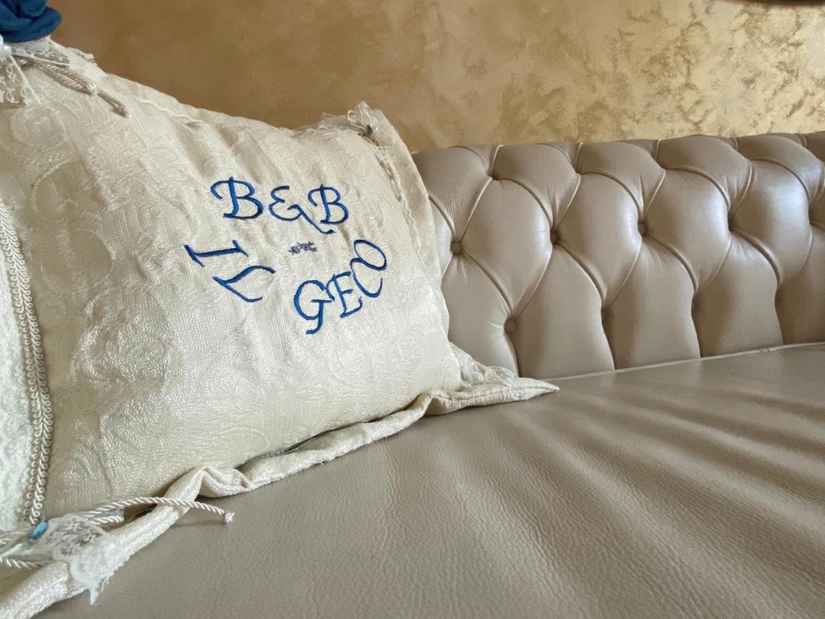 Deluxe Room (2 Adults + 1 Child) photo 3