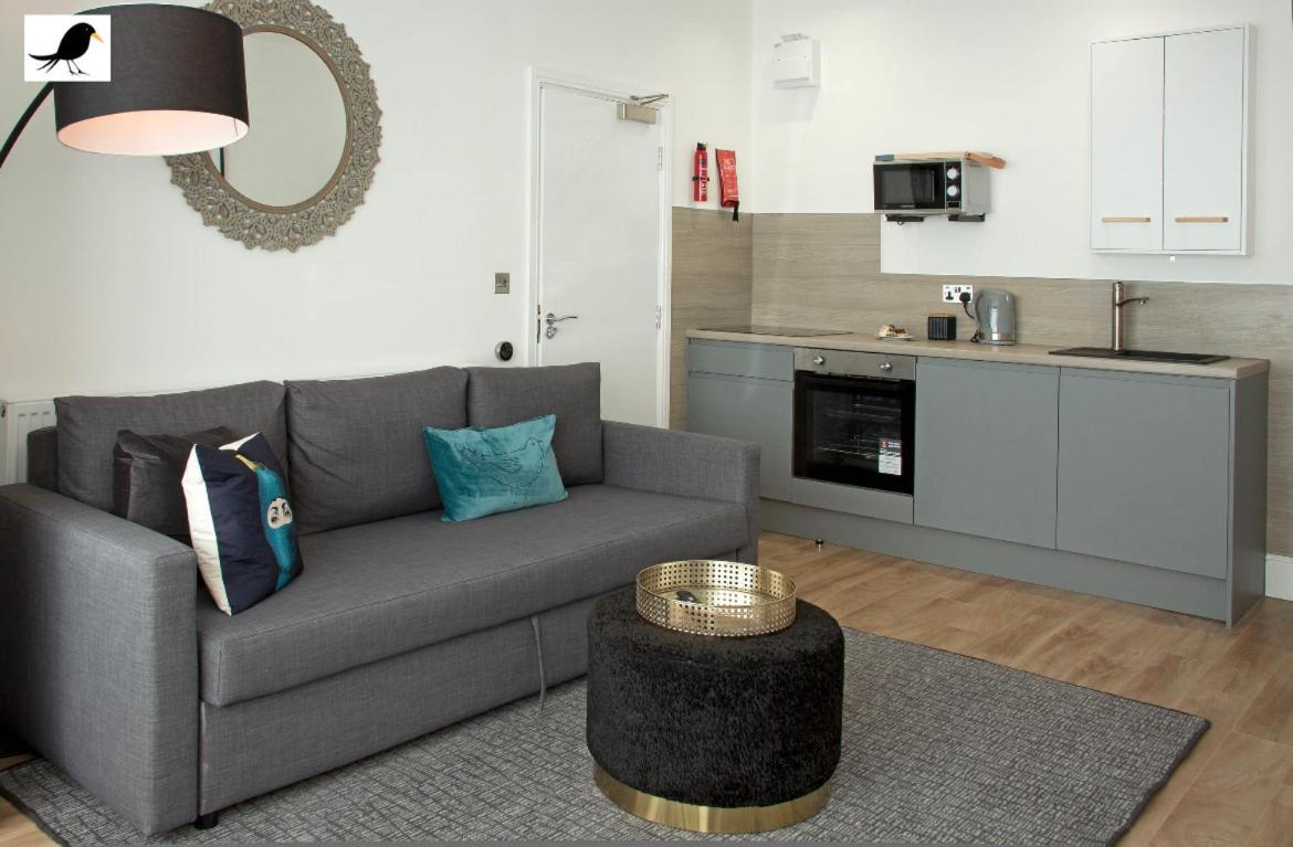 One-Bedroom Apartment - Photo 4
