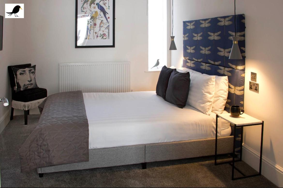 One-Bedroom Apartment - Photo 7