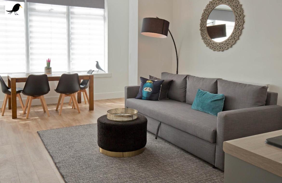 One-Bedroom Apartment - Photo 1