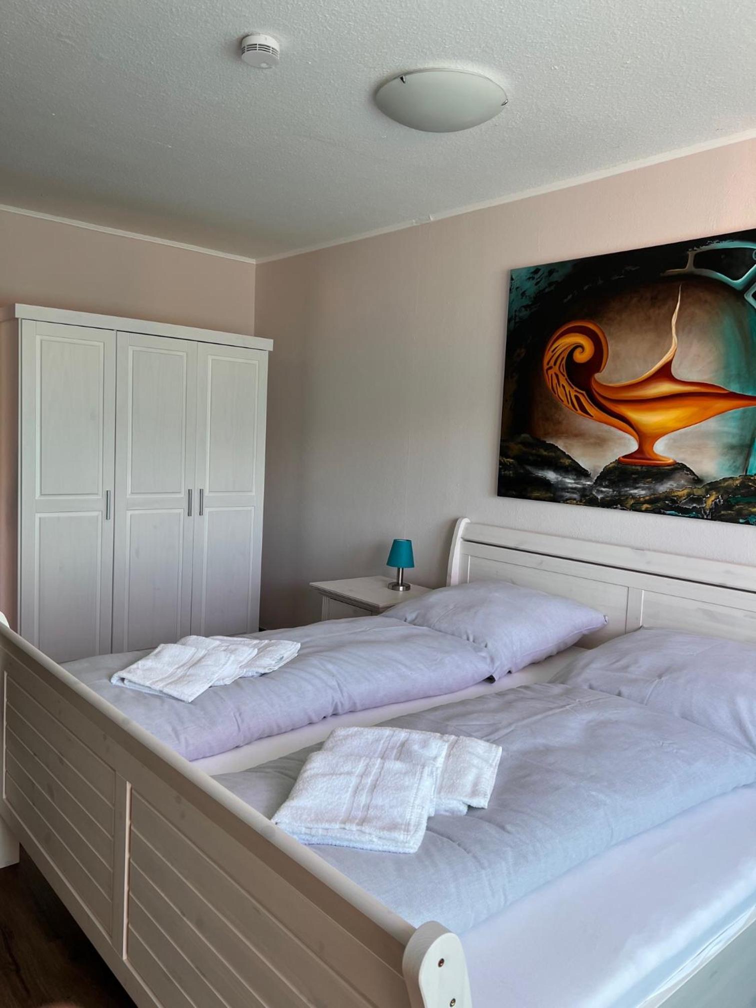 One-Bedroom Apartment - Photo 7