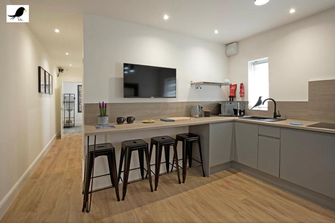 Two-Bedroom Apartment - Photo 3