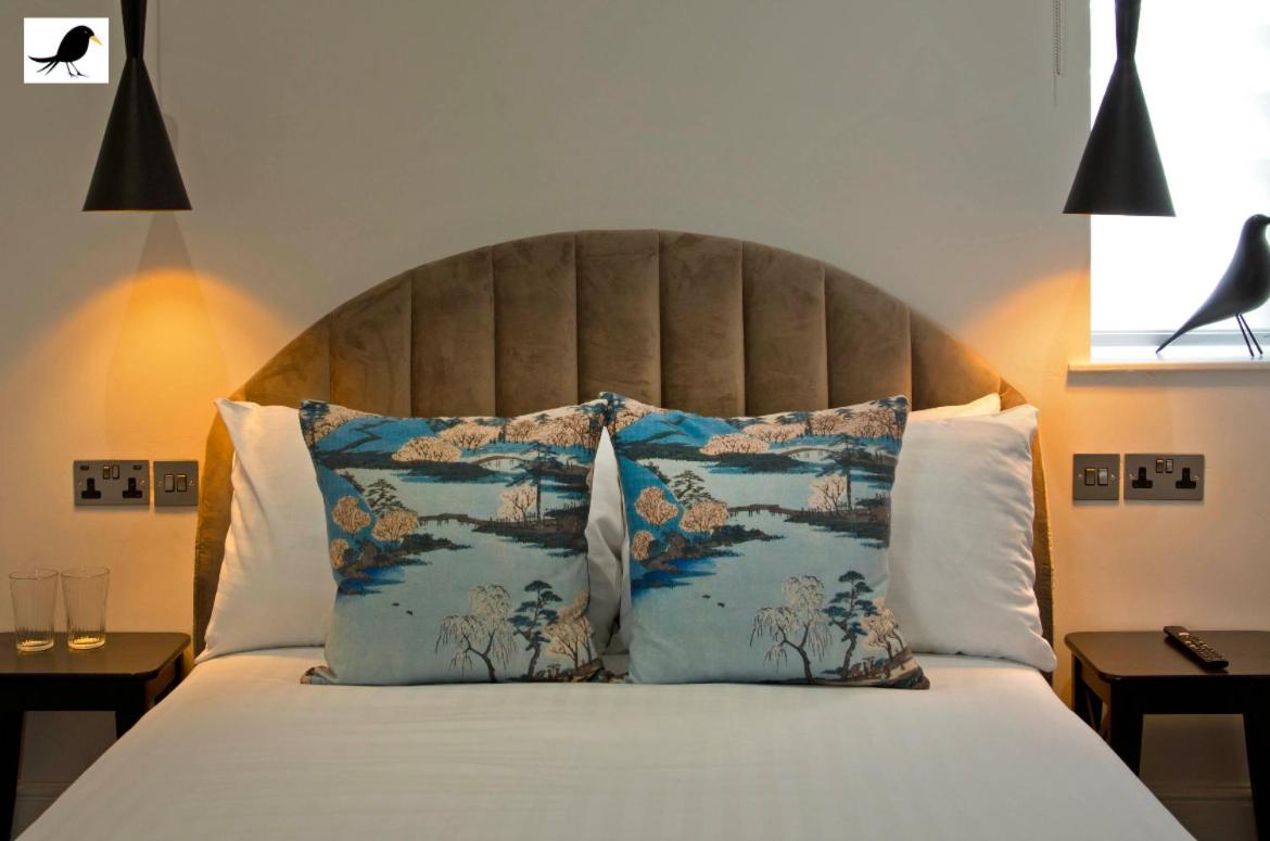 One-Bedroom Apartment - Photo 6