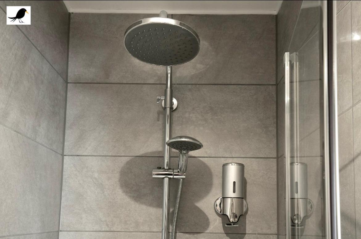 One-Bedroom Apartment - Photo 11