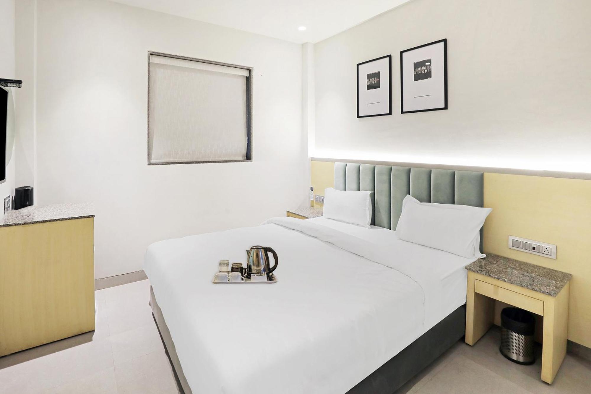 Deluxe Room - Photo 3