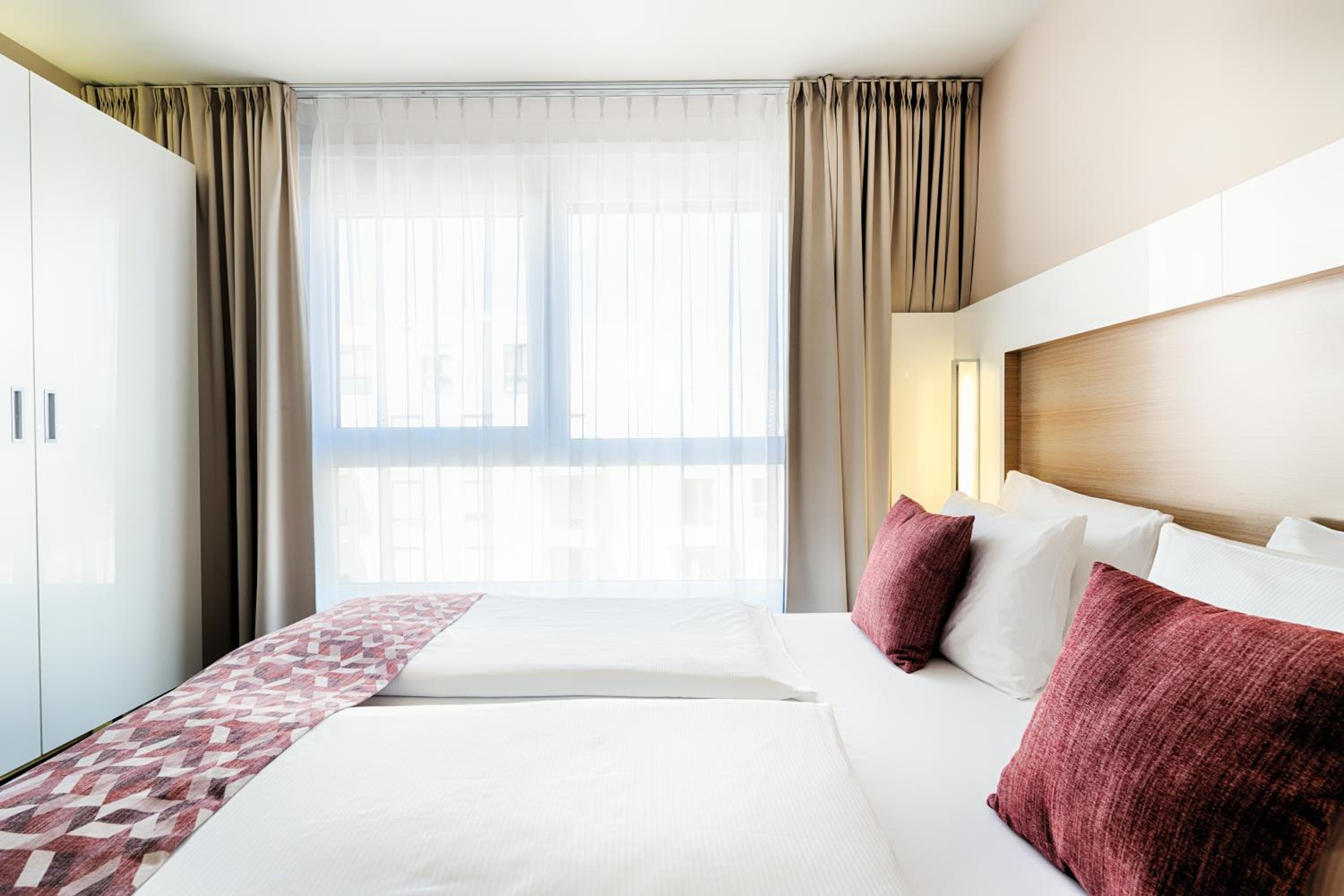 Superior Queen Room