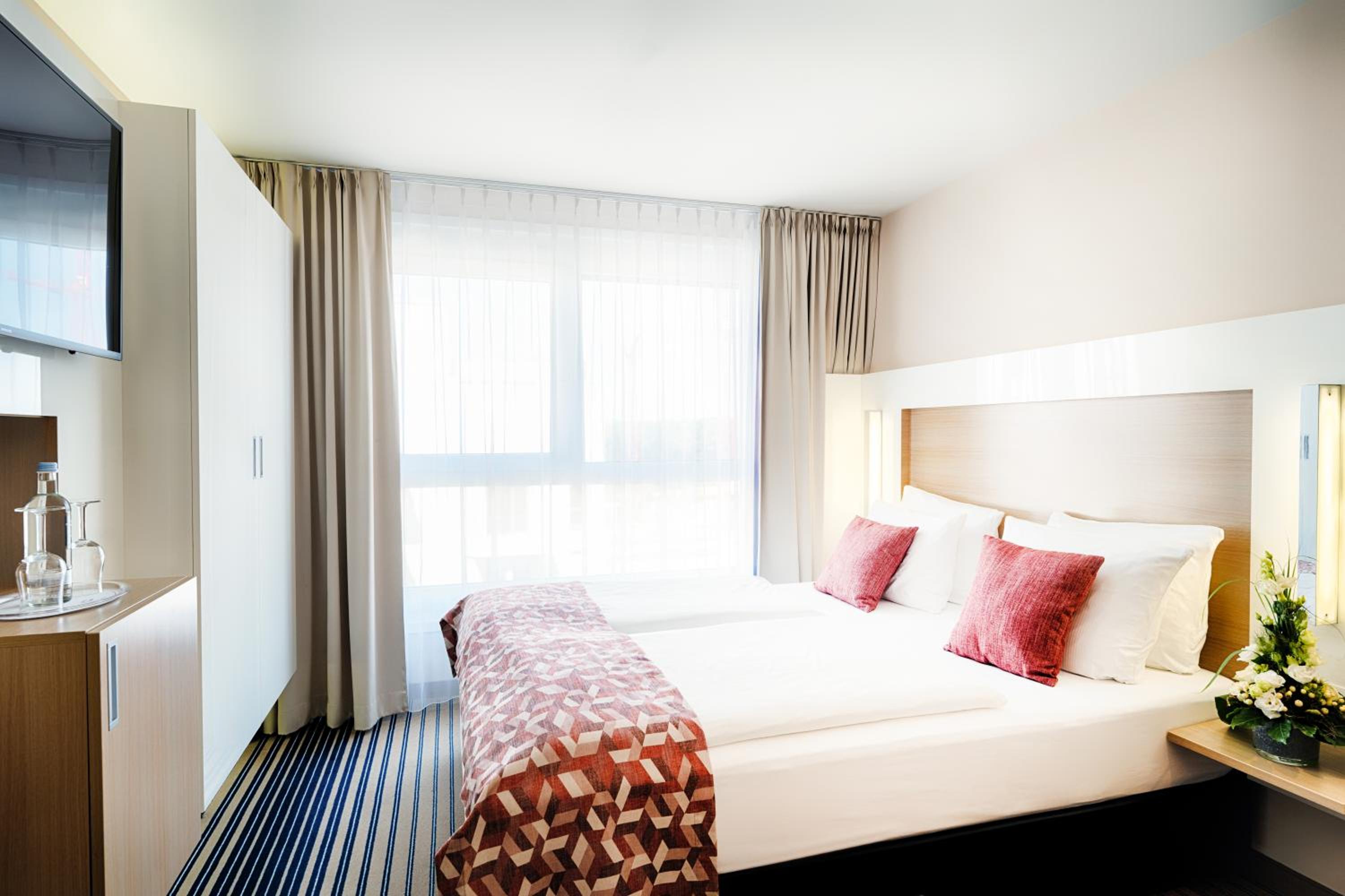Superior Queen Room - Photo 7