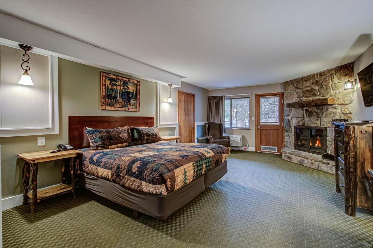 King room with fireplace
