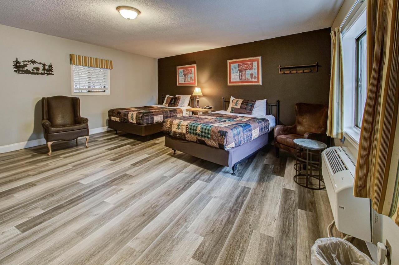 Standard double room with 2 queen beds