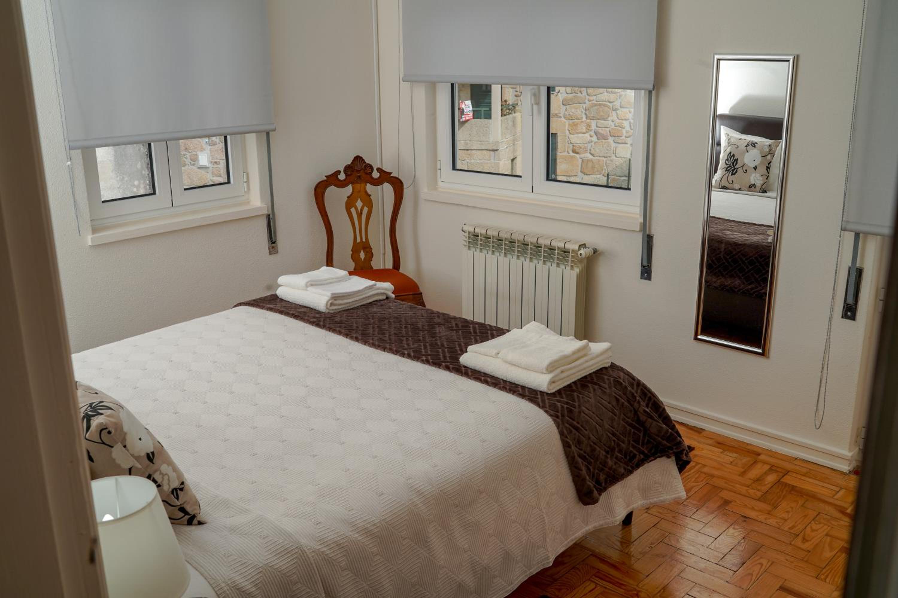 Three-Bedroom House - Photo 2