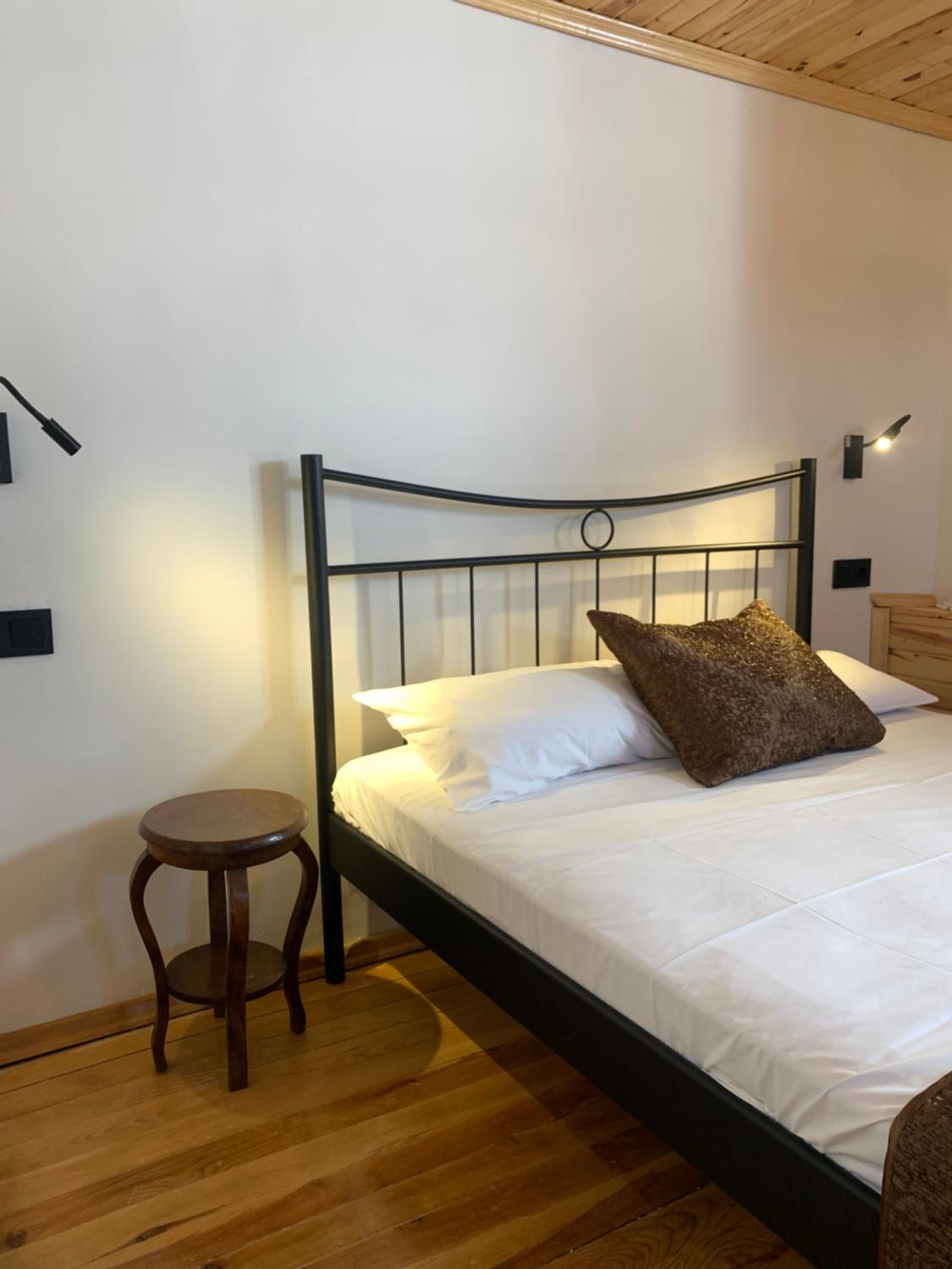 Deluxe Double Room with Side Sea View photo 3