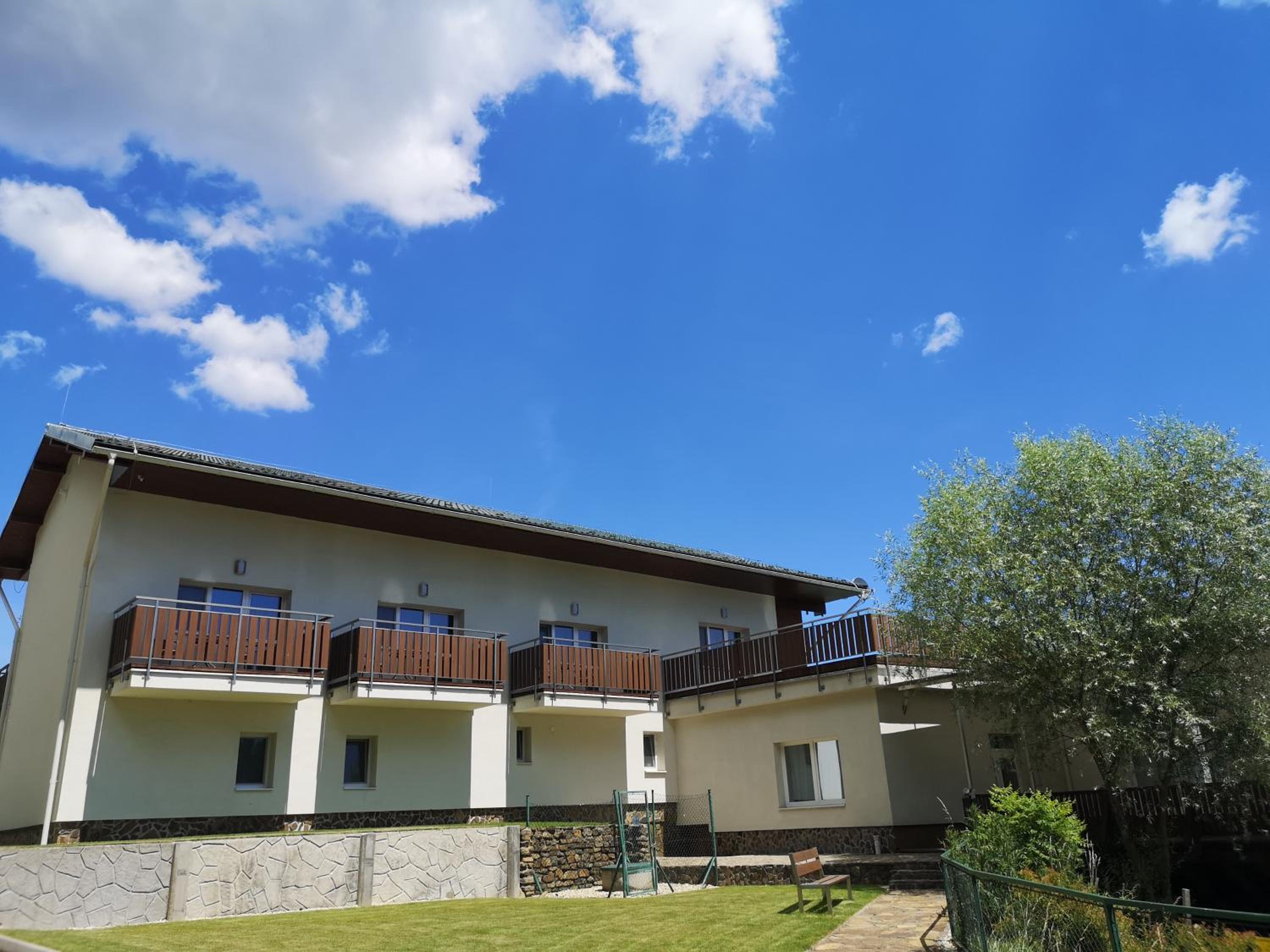 Triple Room with Lake View - Photo 8
