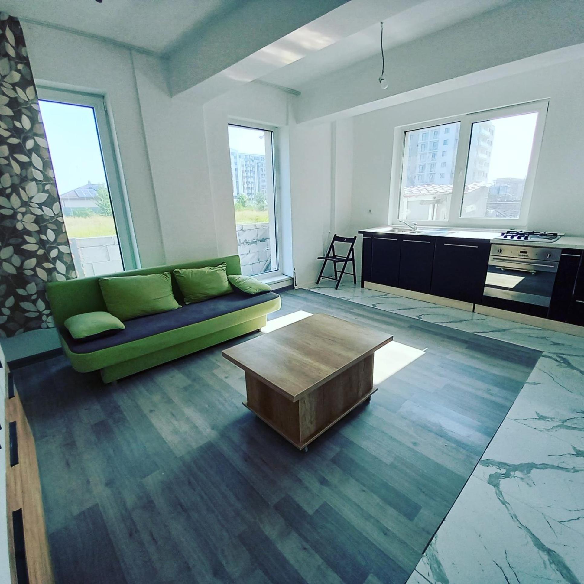 One-Bedroom Apartment photo 1