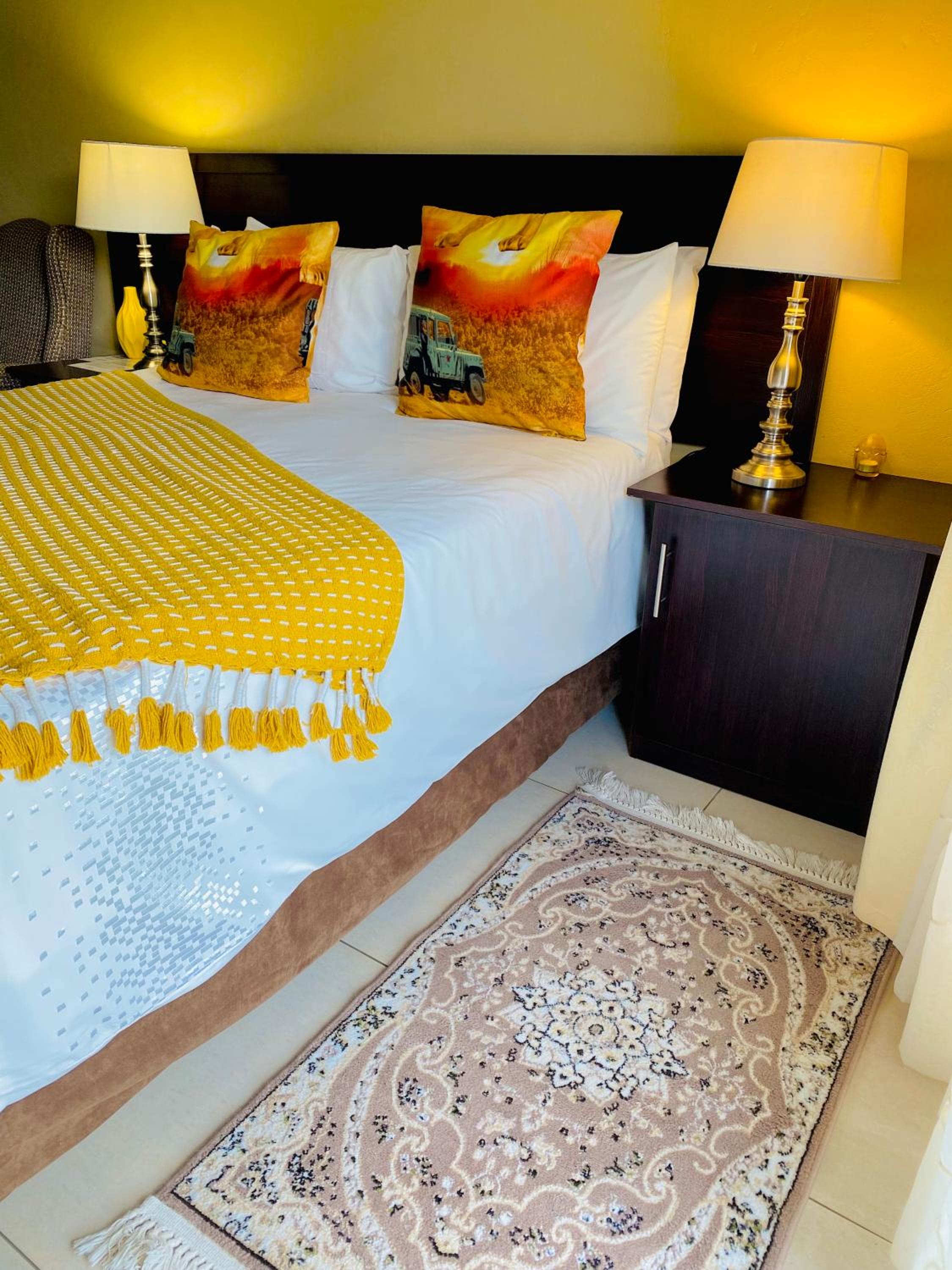 Deluxe Room - Photo 8