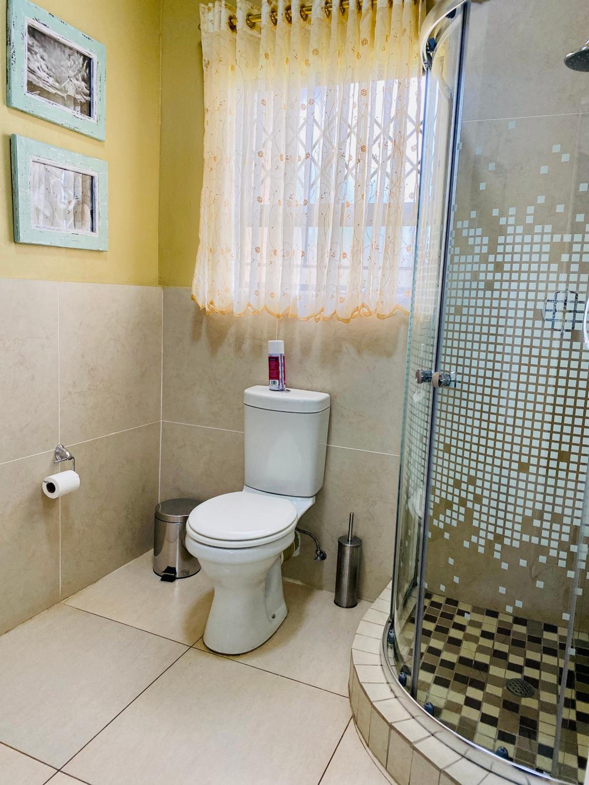 Standard Double Room - Photo 7