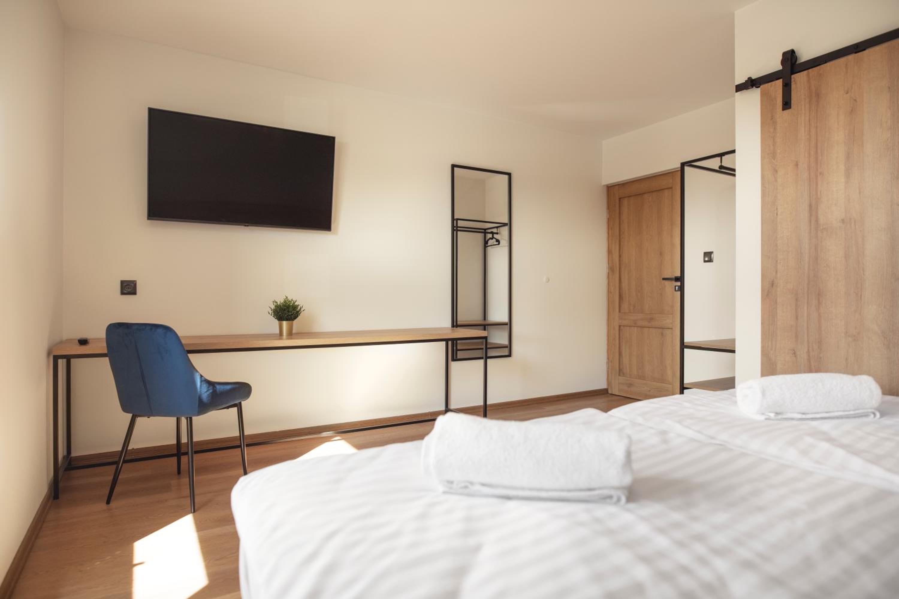 Deluxe Twin Room photo 3