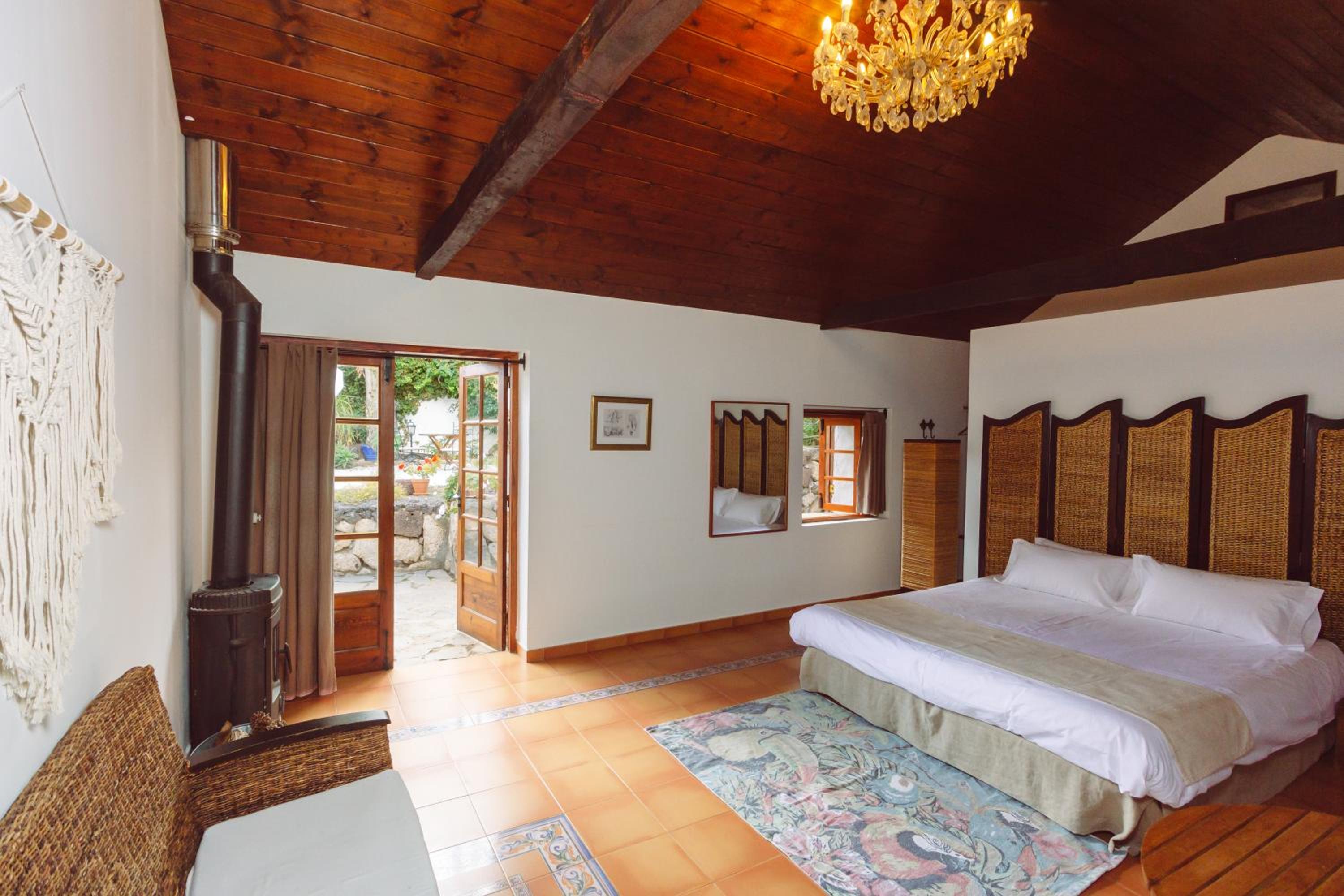 Double Or Twin Room With Private Bathroom - Buganvilla