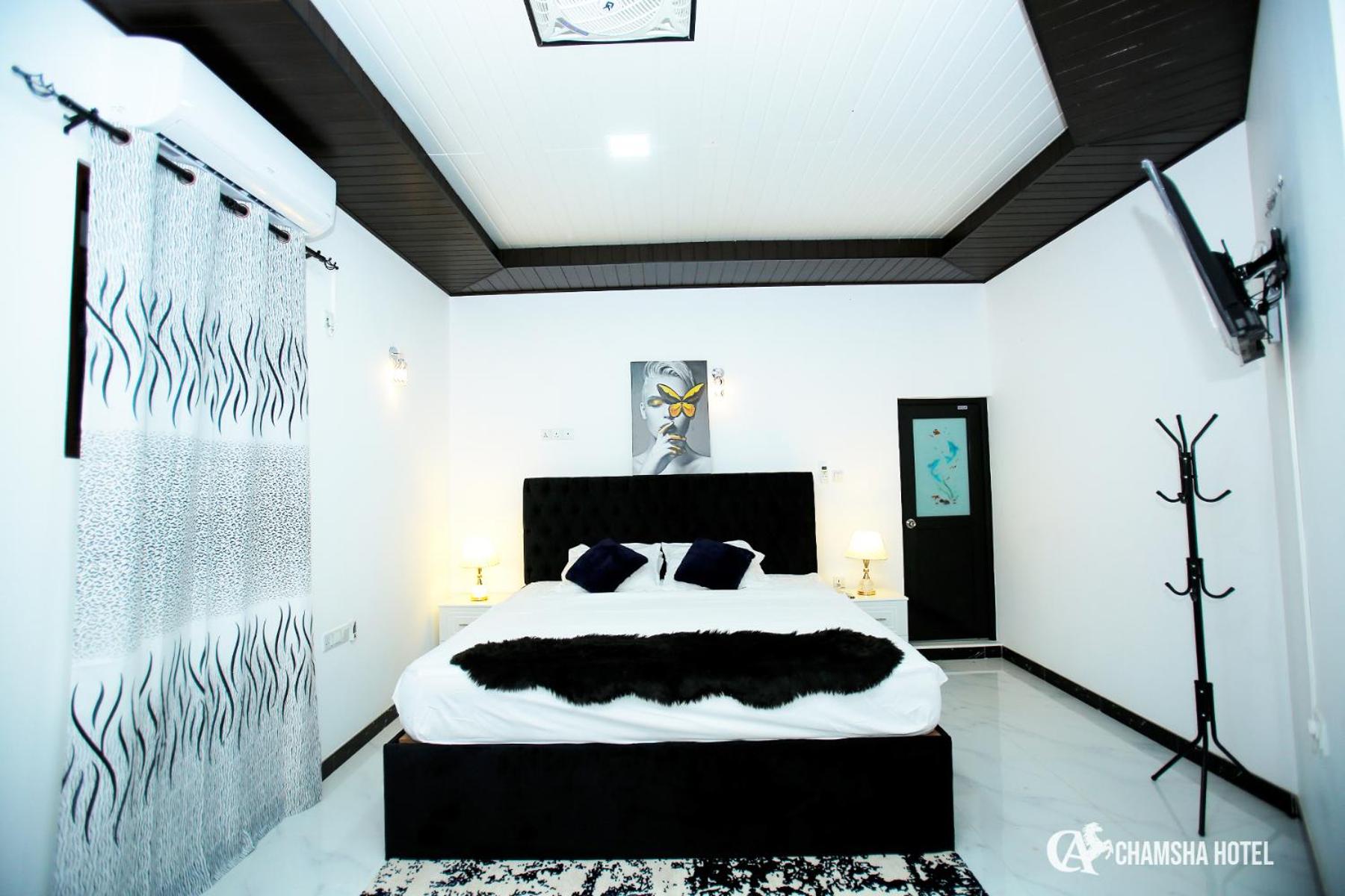 Deluxe King Suite
