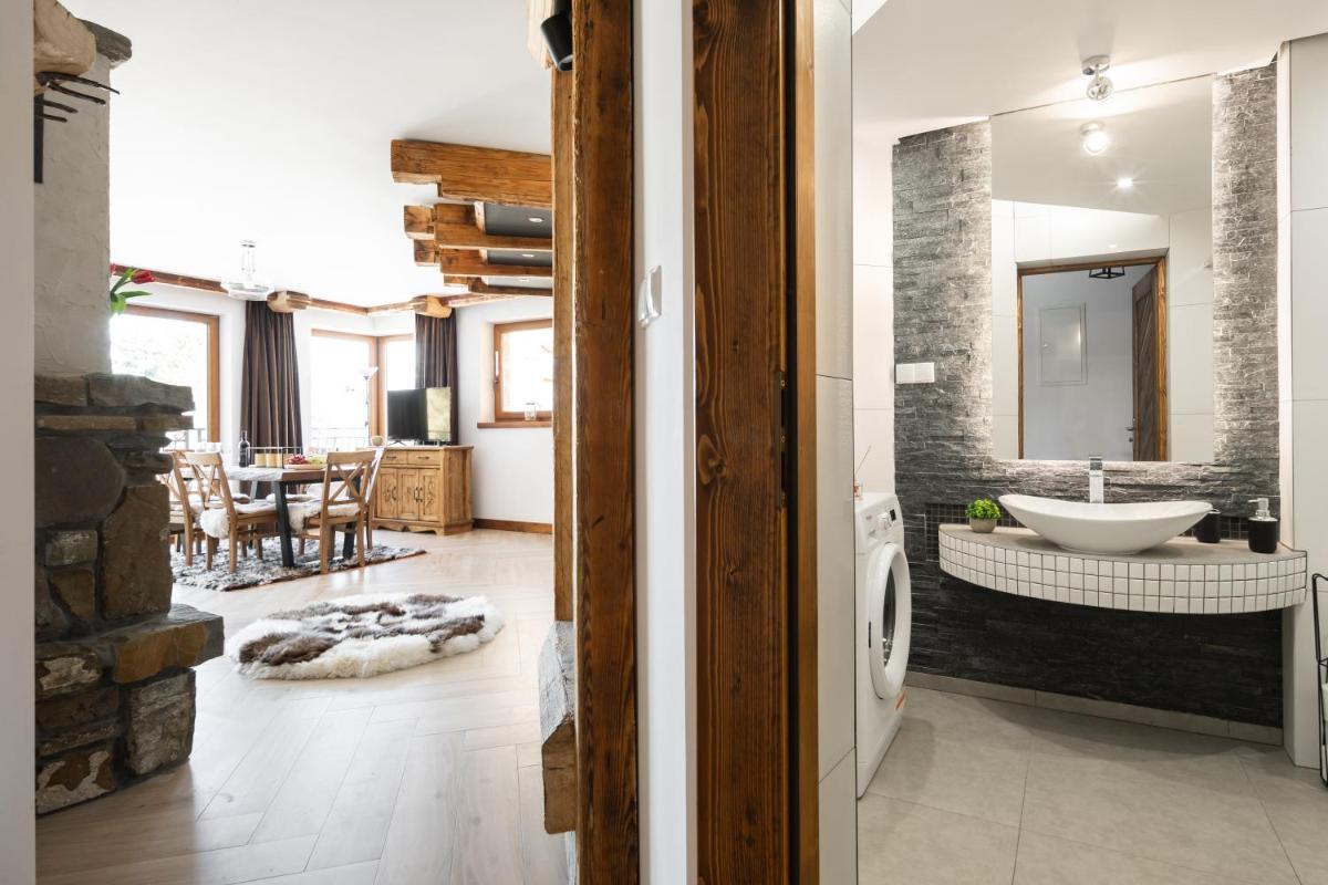 Penthouse Apartment - Photo 17