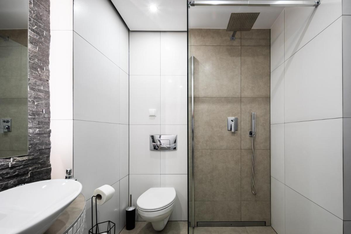 Penthouse Apartment - Photo 18