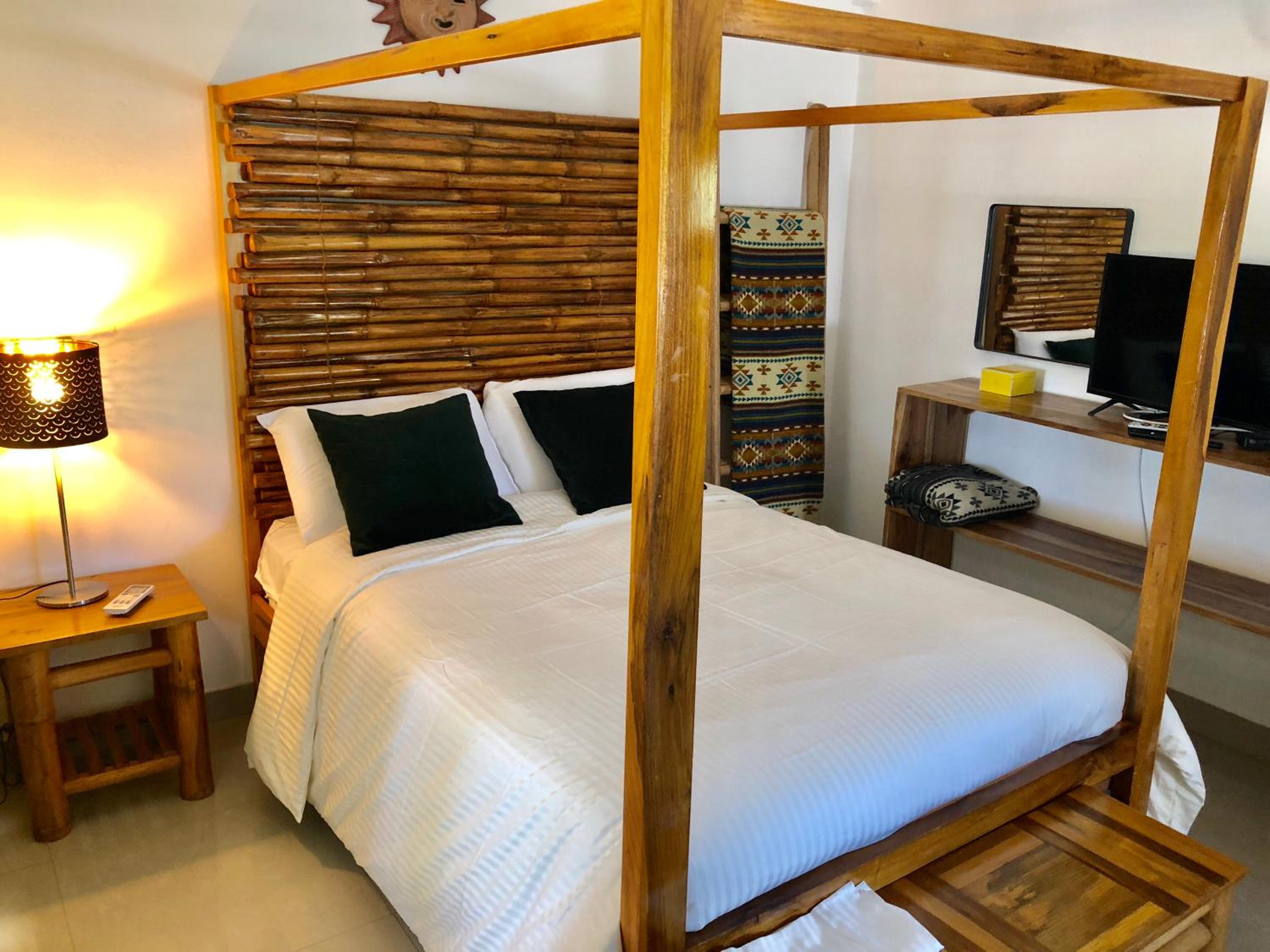 Deluxe Suite with Sea View photo 1