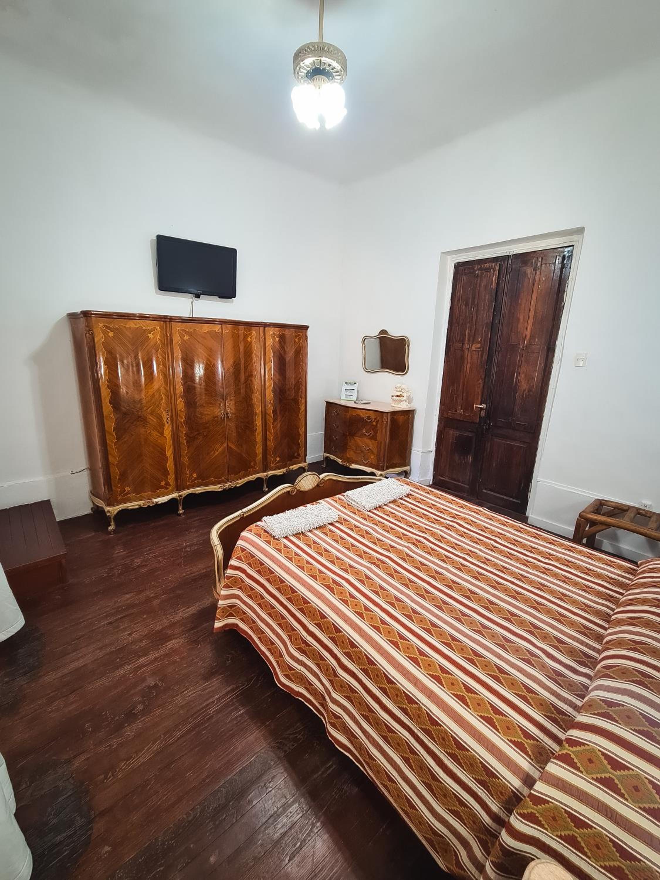 Superior Double Room With Private Bathroom photo 3