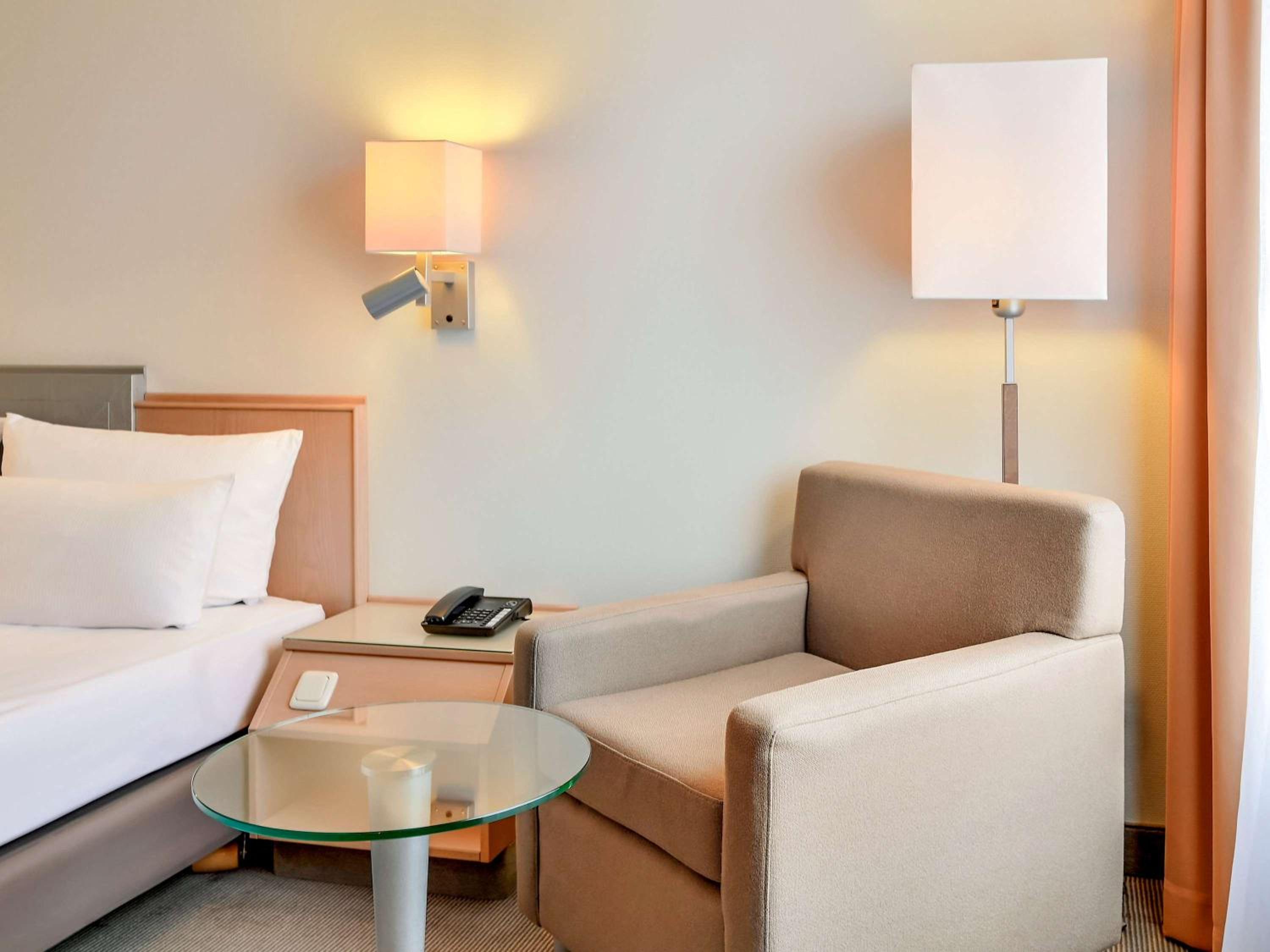 Standard Twin Room - Photo 4
