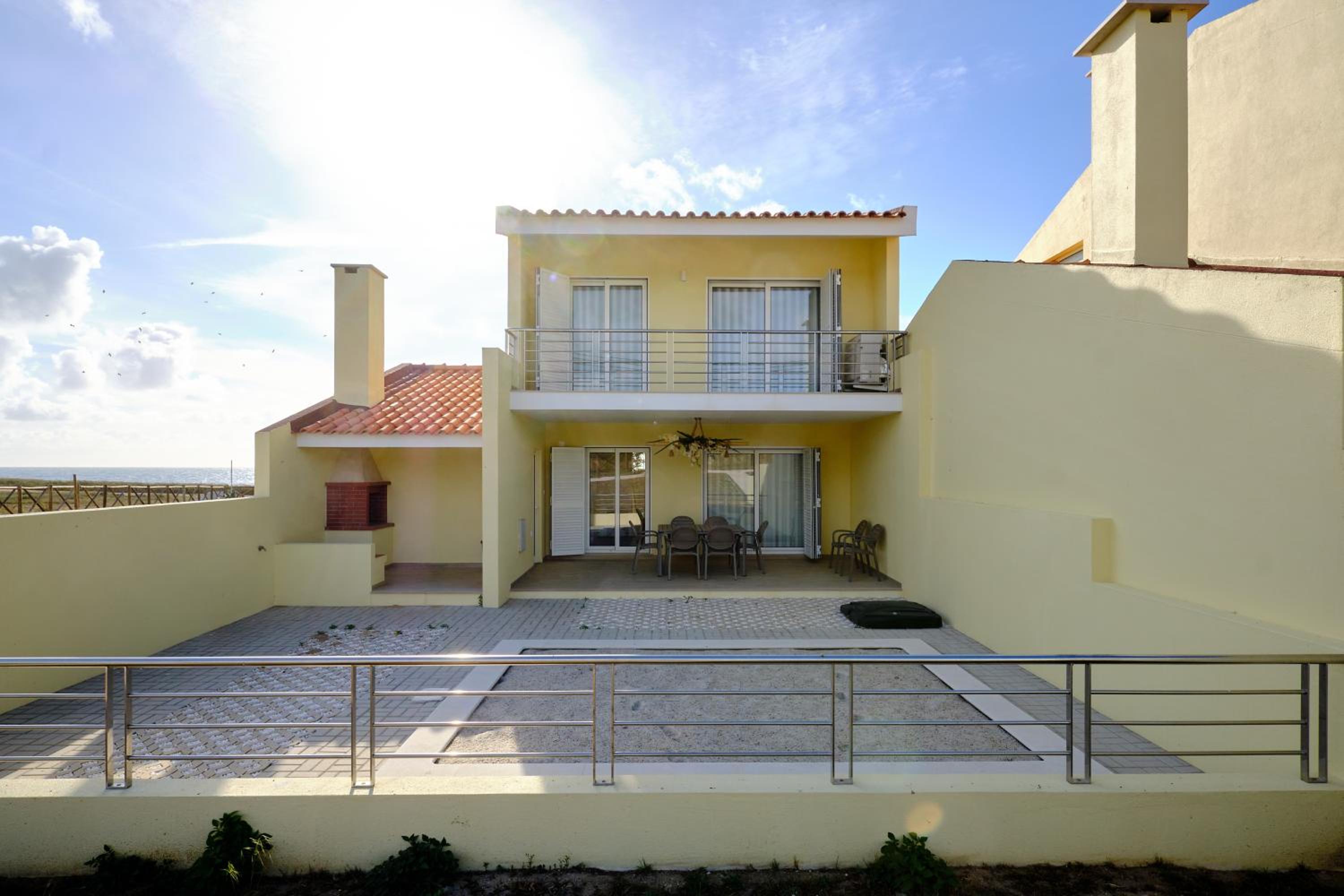 Villa - Beach Front - Photo 19