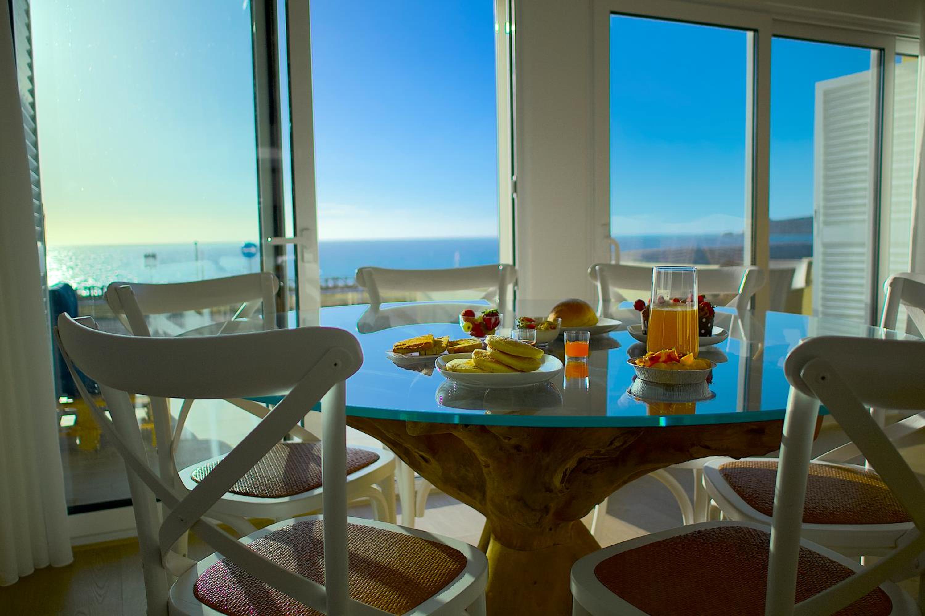 Villa - Beach Front - Photo 24