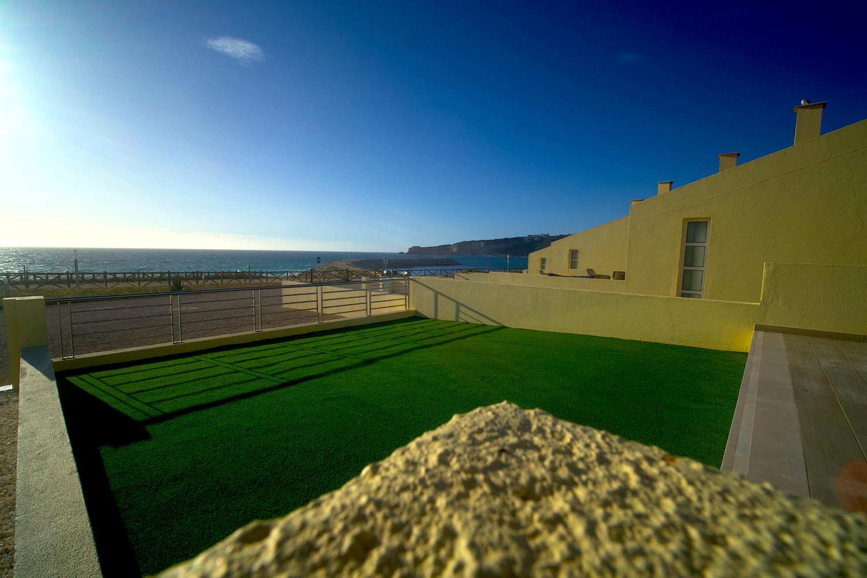 Villa - Beach Front - Photo 22