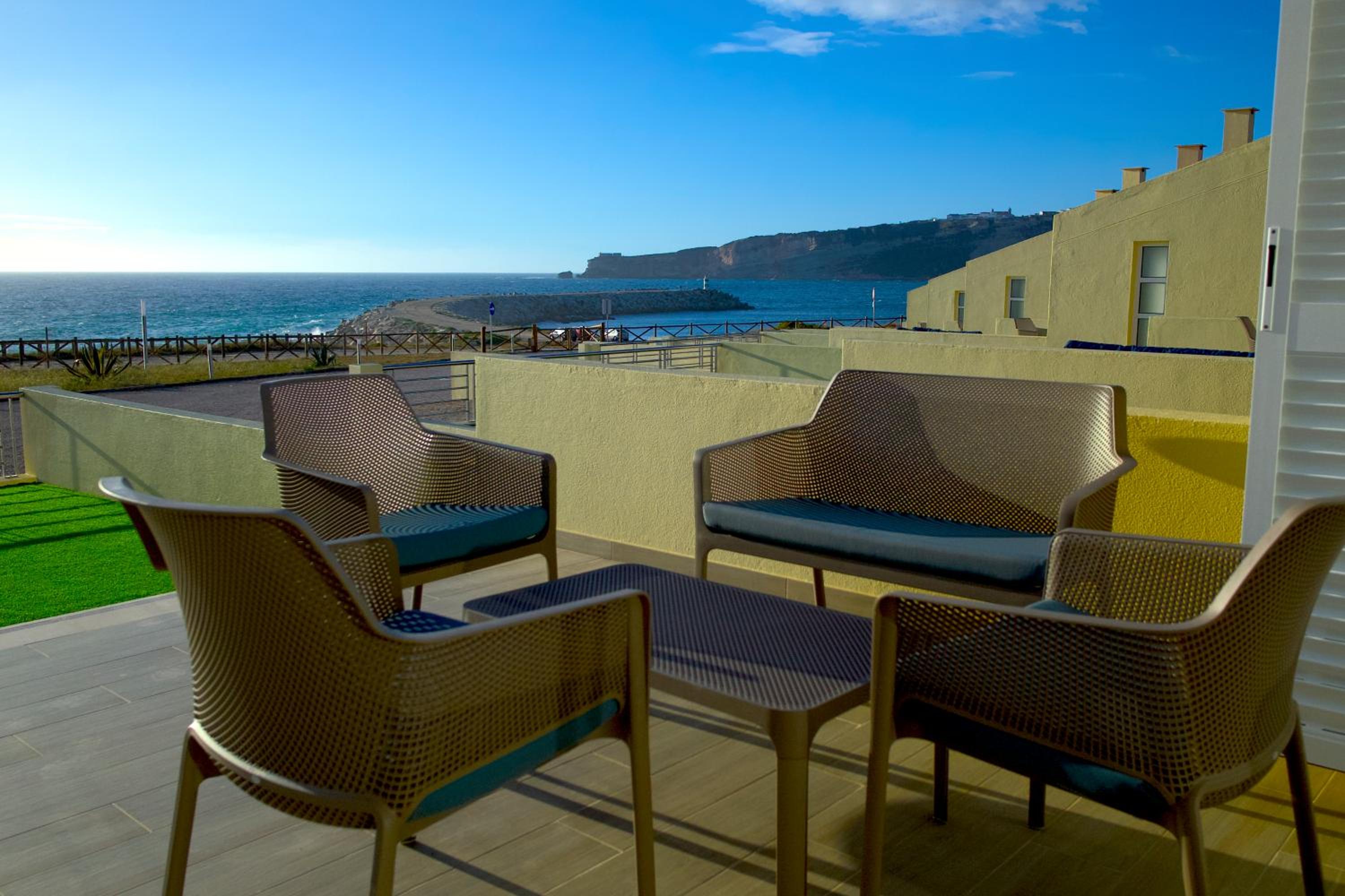 Villa - Beach Front - Photo 23