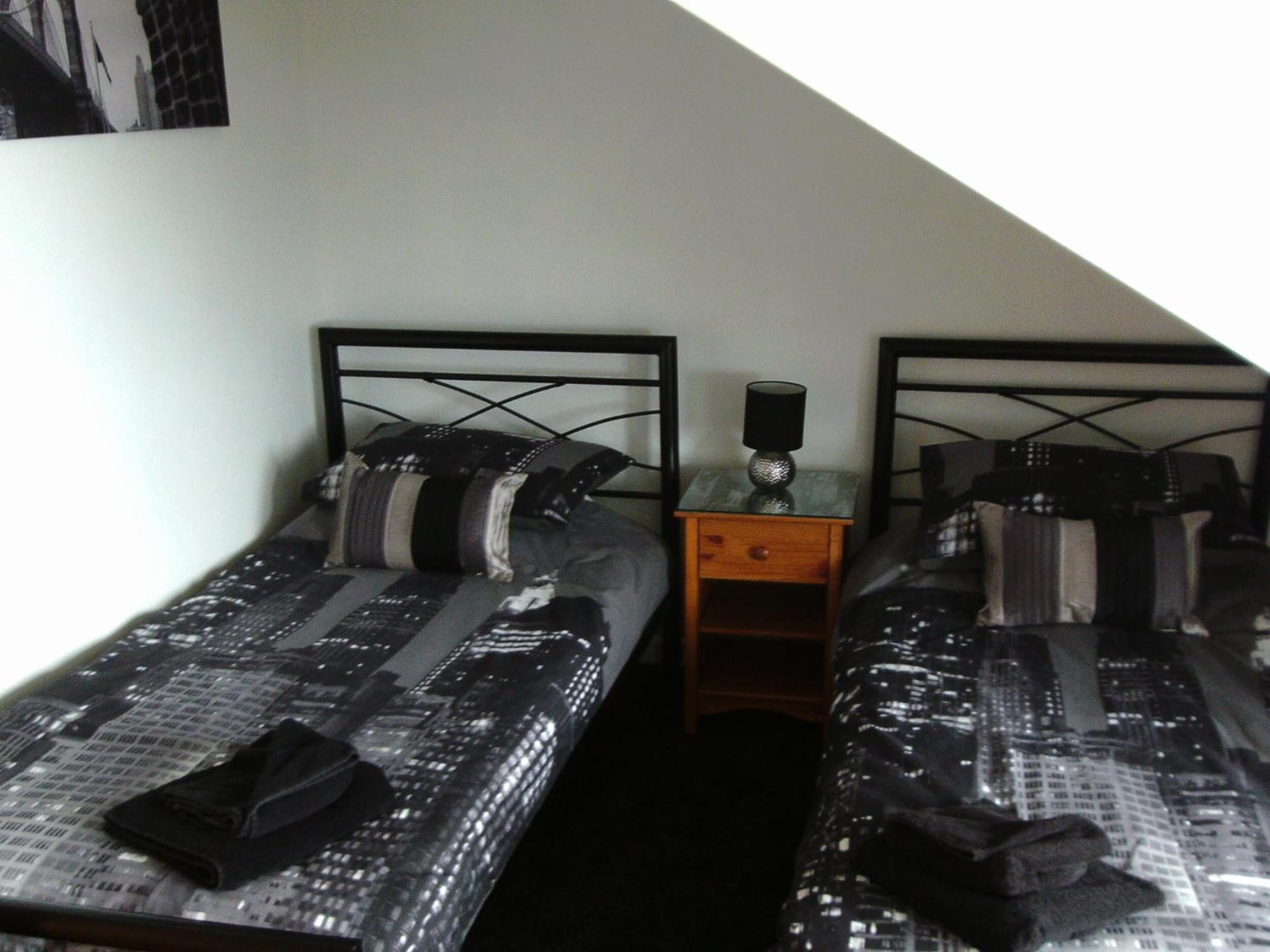 Twin Room with Shared Bathroom - B5