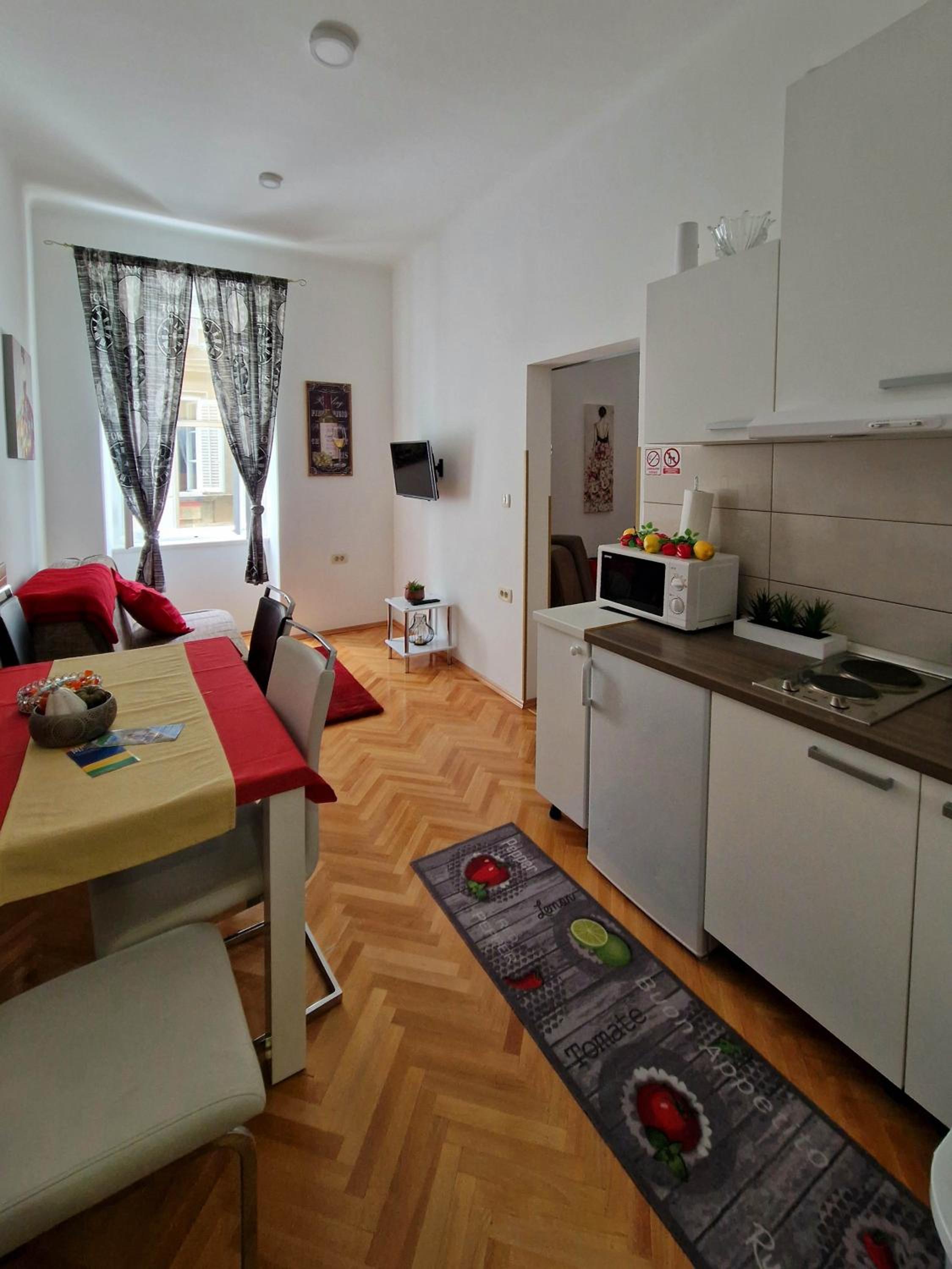 Apartment - Photo 6