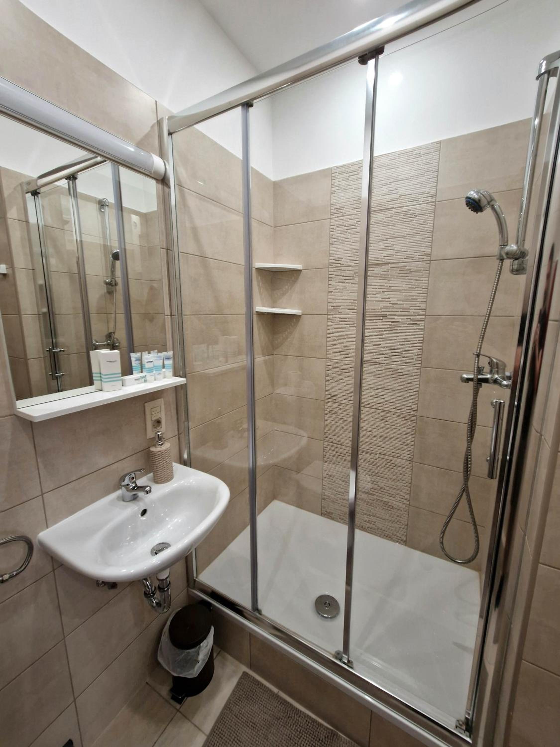 Apartment - Photo 11