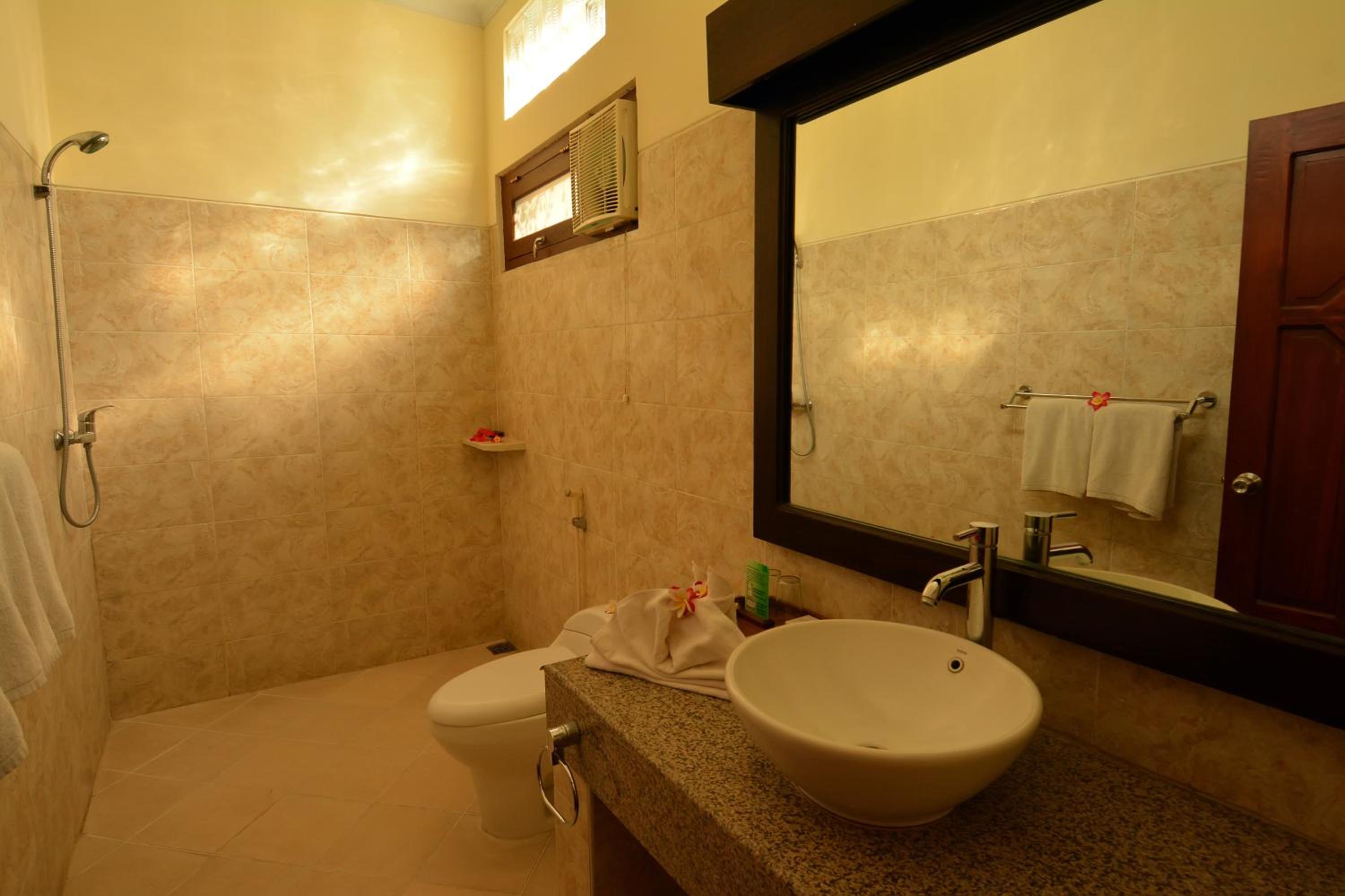 Superior Double or Twin Room - Photo 13