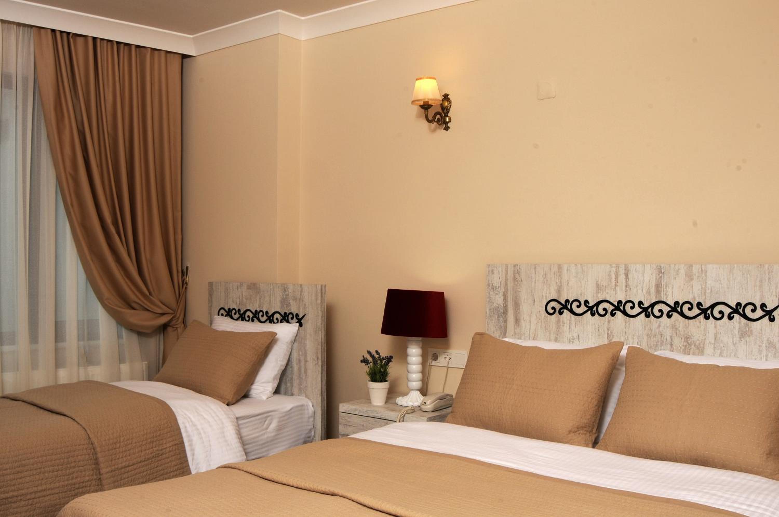 Standard Triple Room - Photo 1