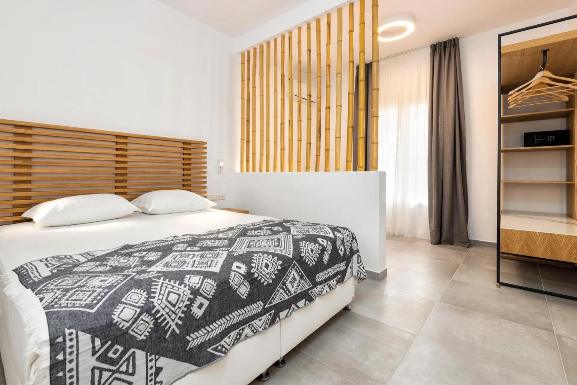 Apartment with Sea View - Photo 1