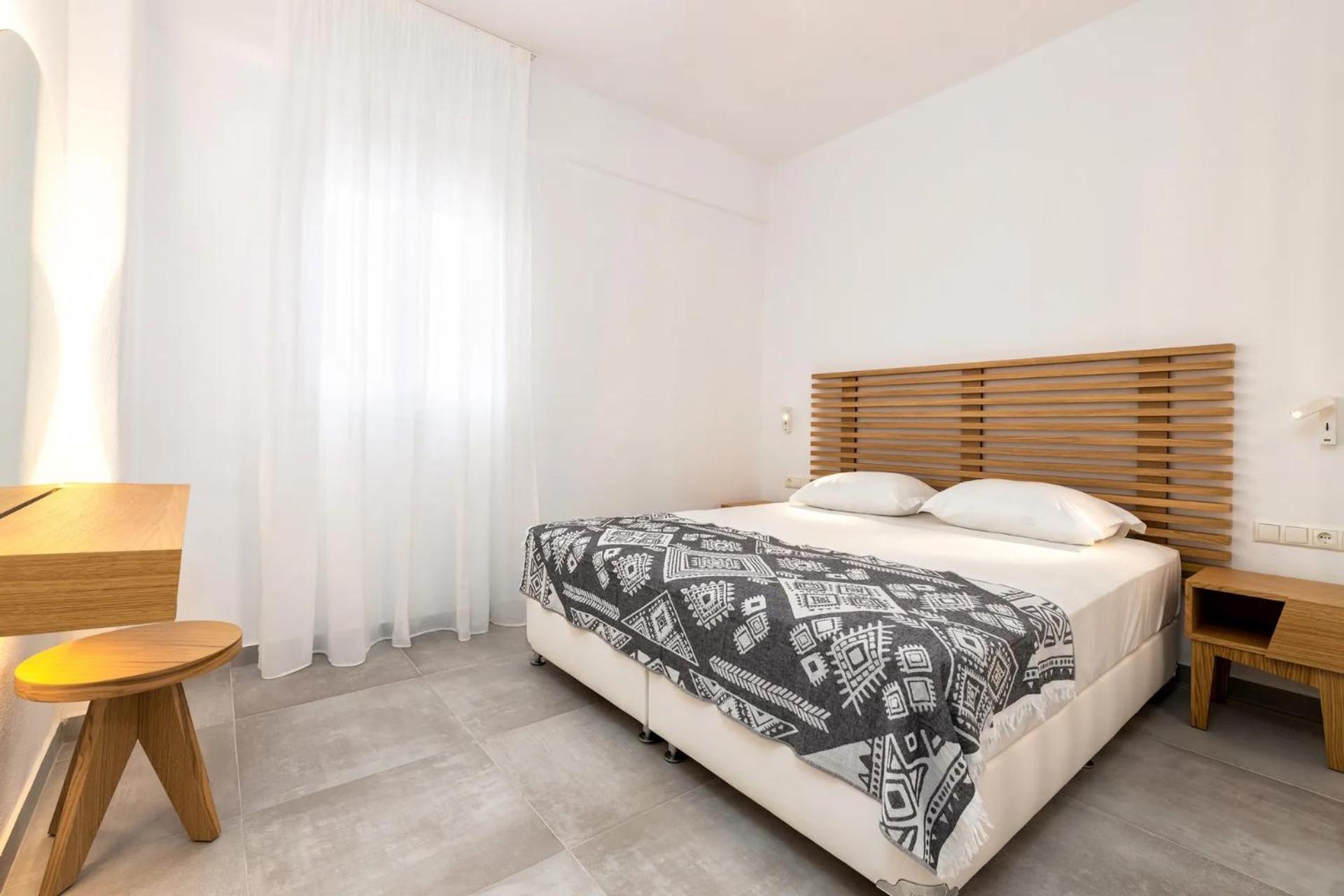 Apartment with Sea View - Photo 4