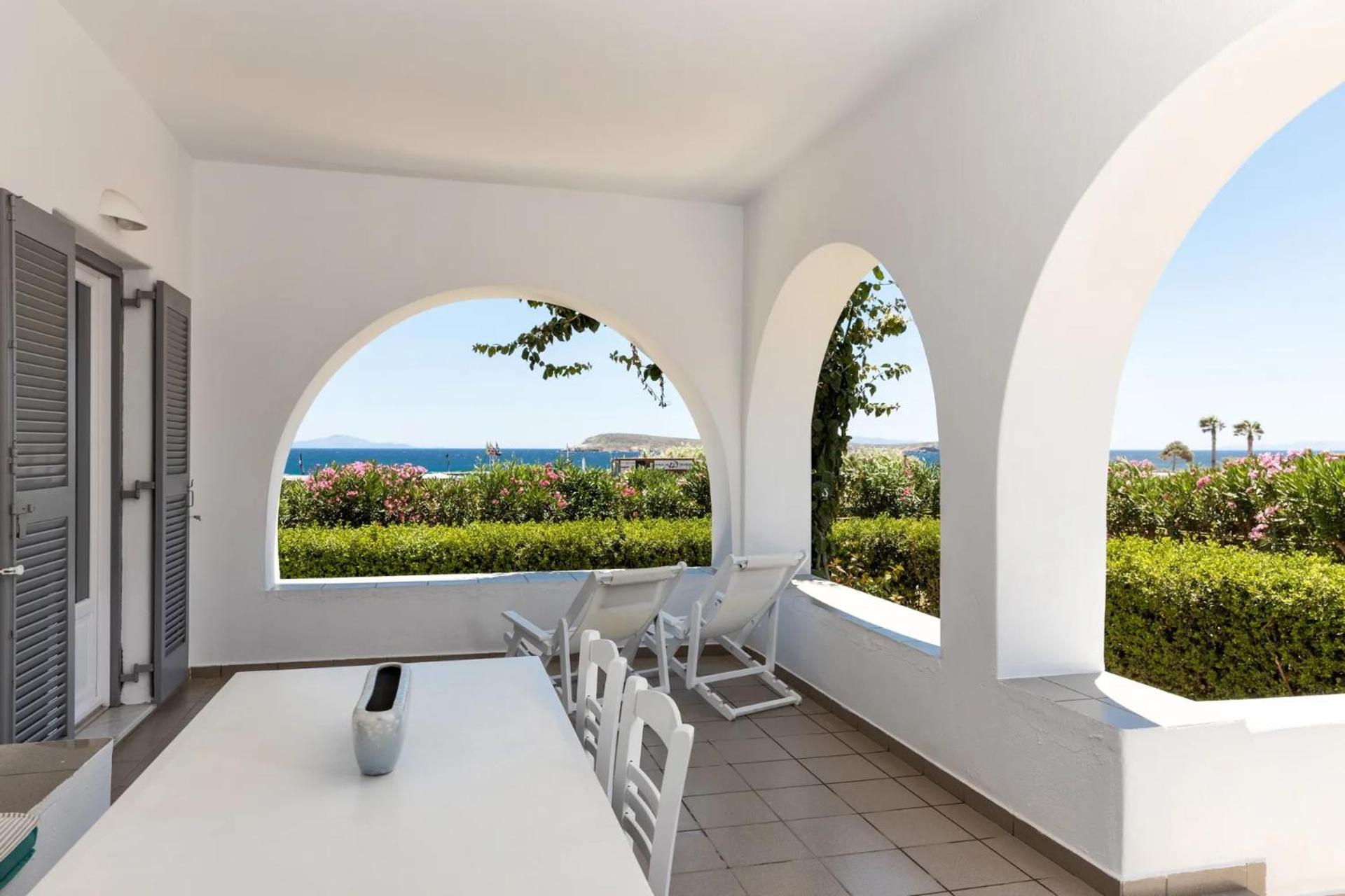 Apartment with Sea View - Photo 8