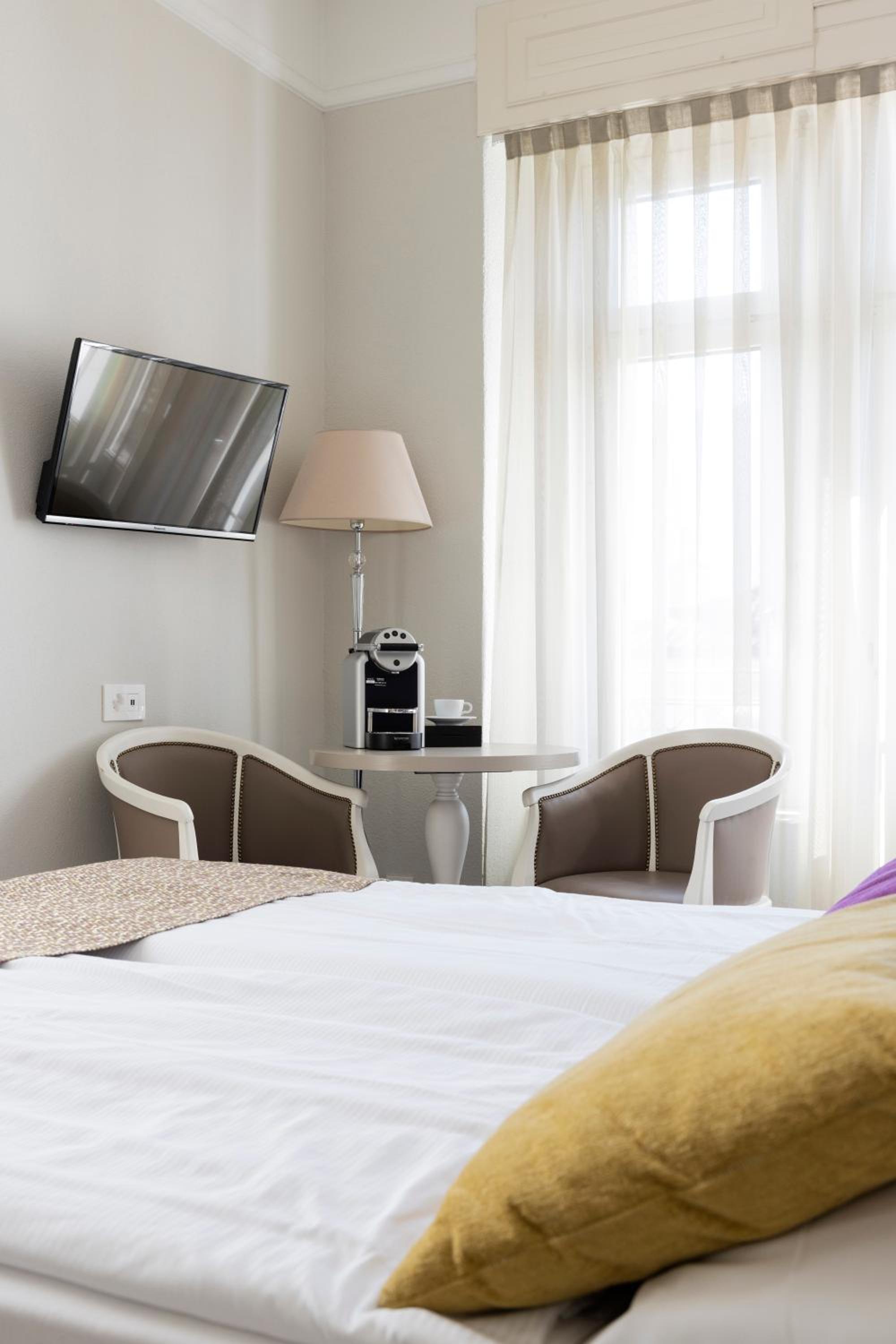 Superior Double Room - Photo 1