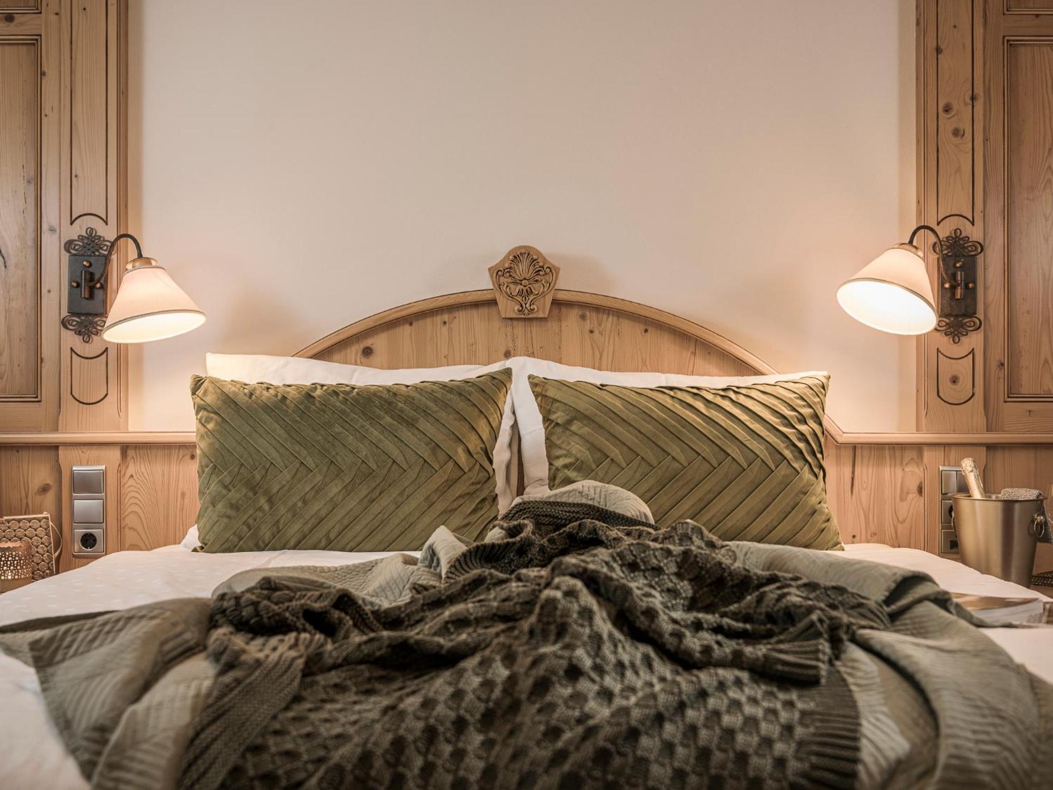 Deluxe Double Room with Balcony - Photo 1